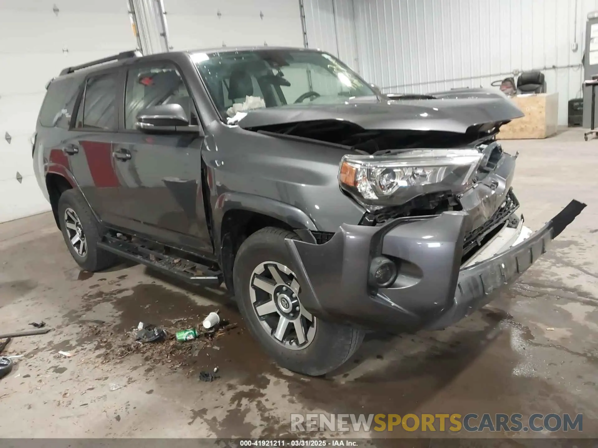 1 Фотография поврежденного автомобиля JTERU5JR6M5892569 TOYOTA 4RUNNER 2021