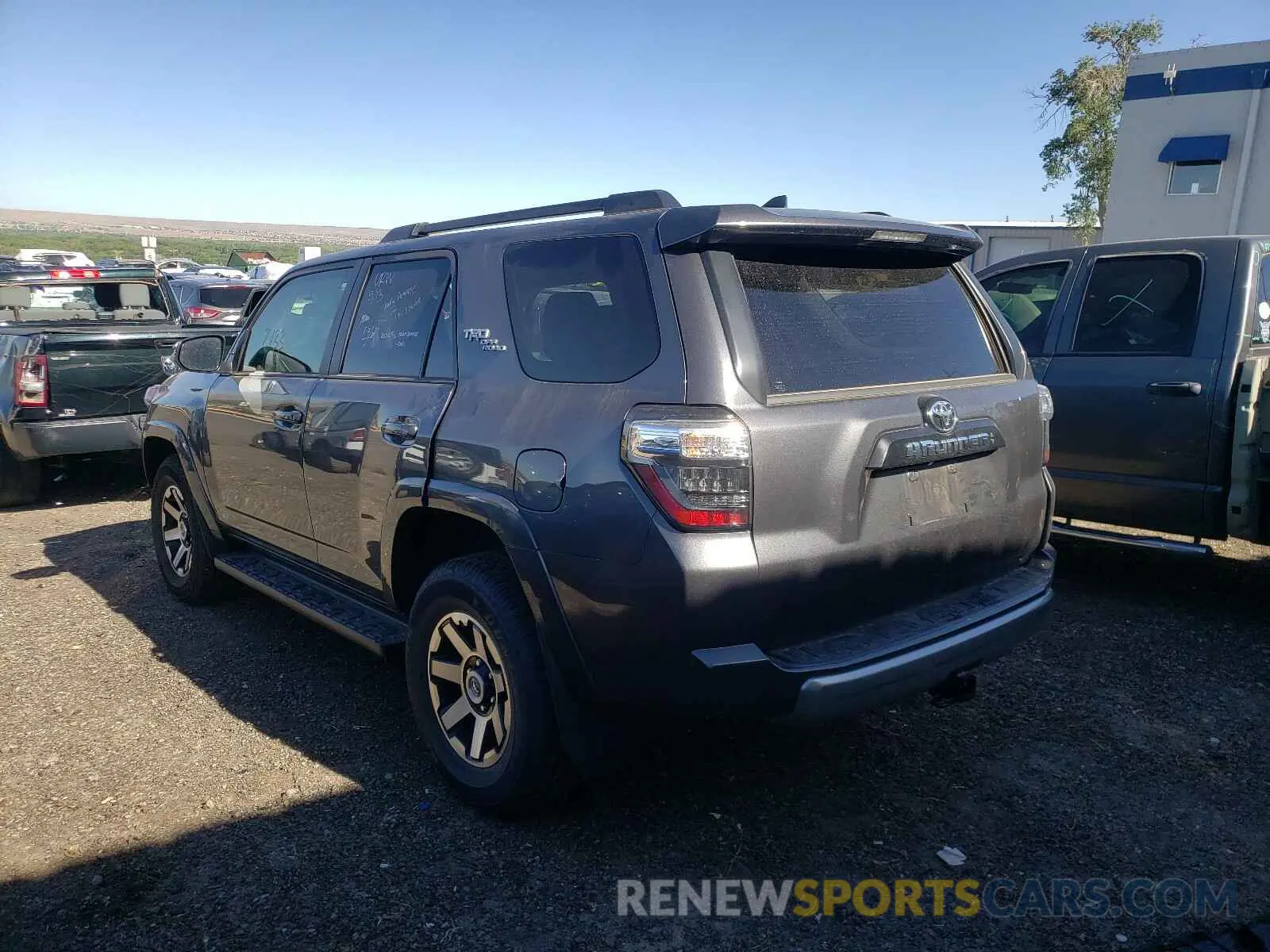 3 Photograph of a damaged car JTERU5JR8M5920288 TOYOTA 4RUNNER 2021