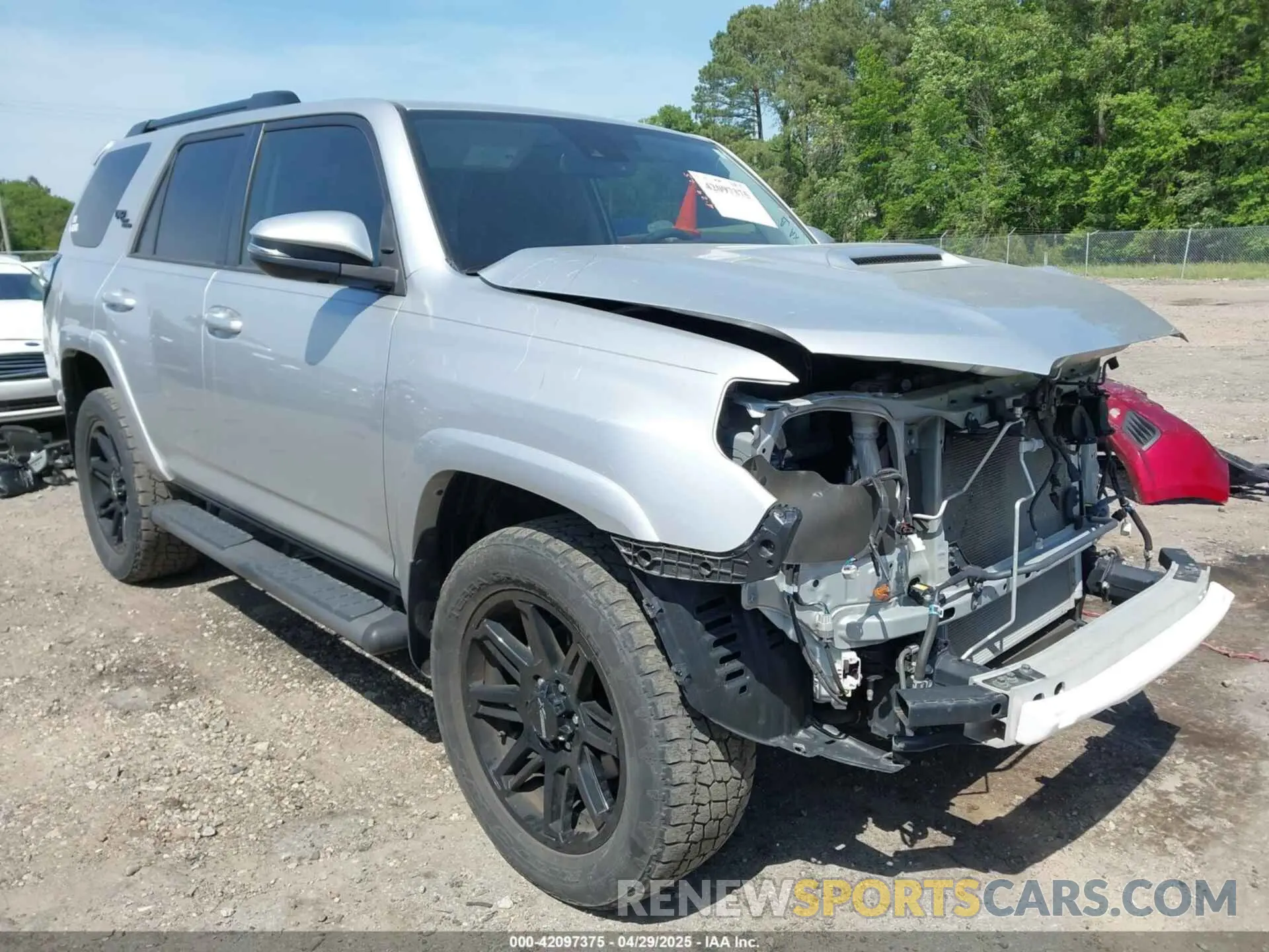 1 Фотография поврежденного автомобиля JTERU5JRXM5964177 TOYOTA 4RUNNER 2021