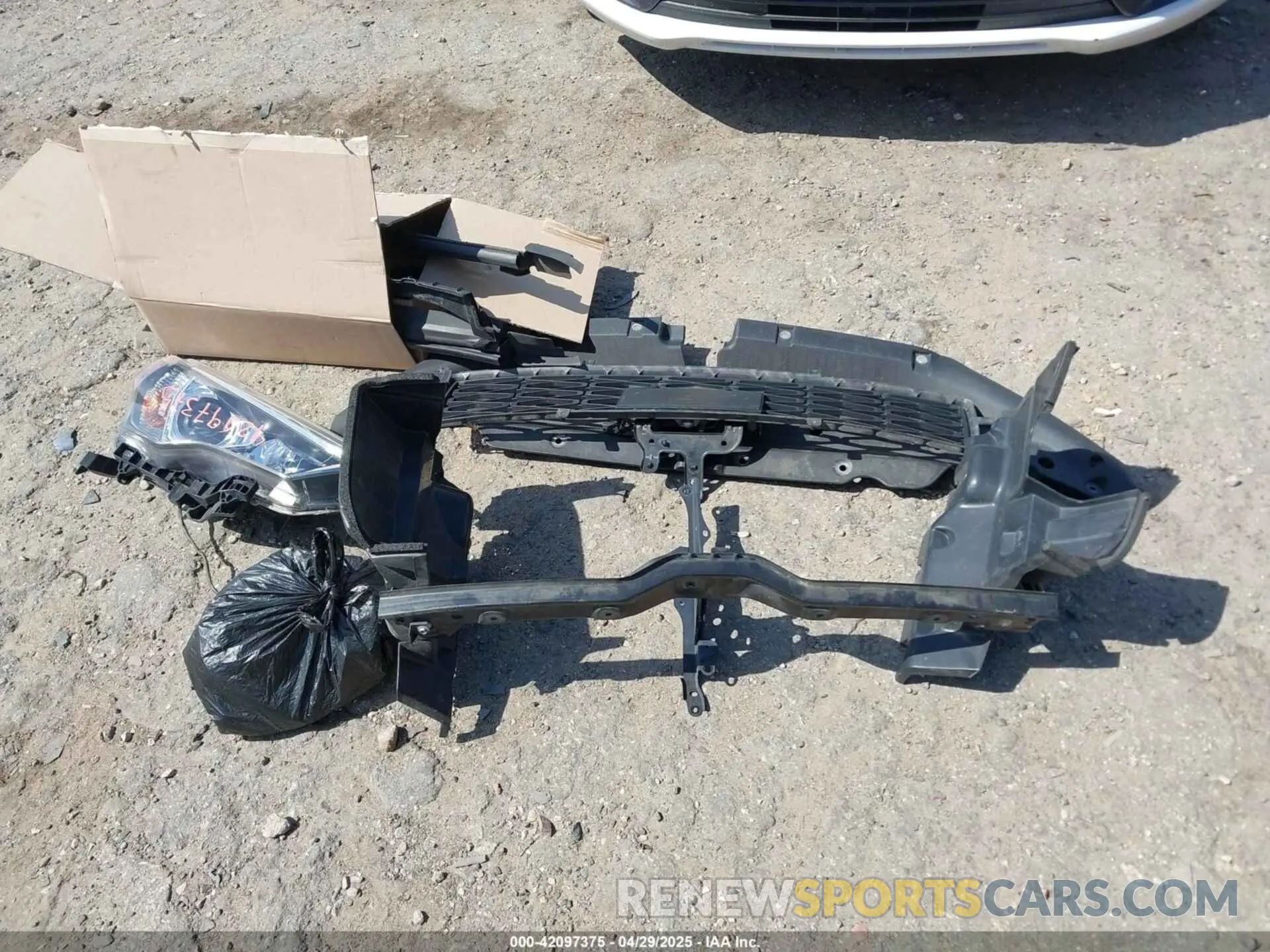 12 Фотография поврежденного автомобиля JTERU5JRXM5964177 TOYOTA 4RUNNER 2021