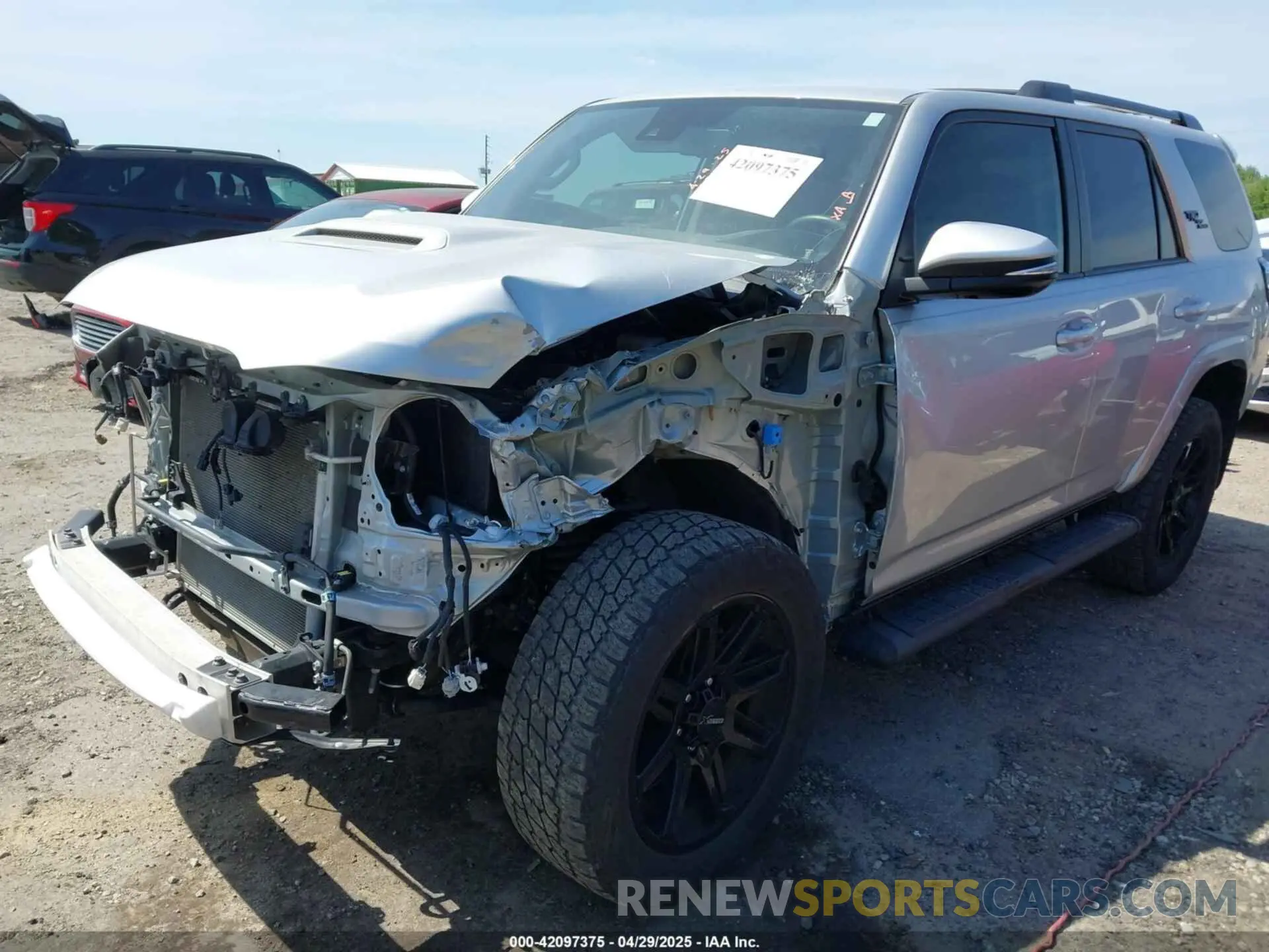 2 Фотография поврежденного автомобиля JTERU5JRXM5964177 TOYOTA 4RUNNER 2021