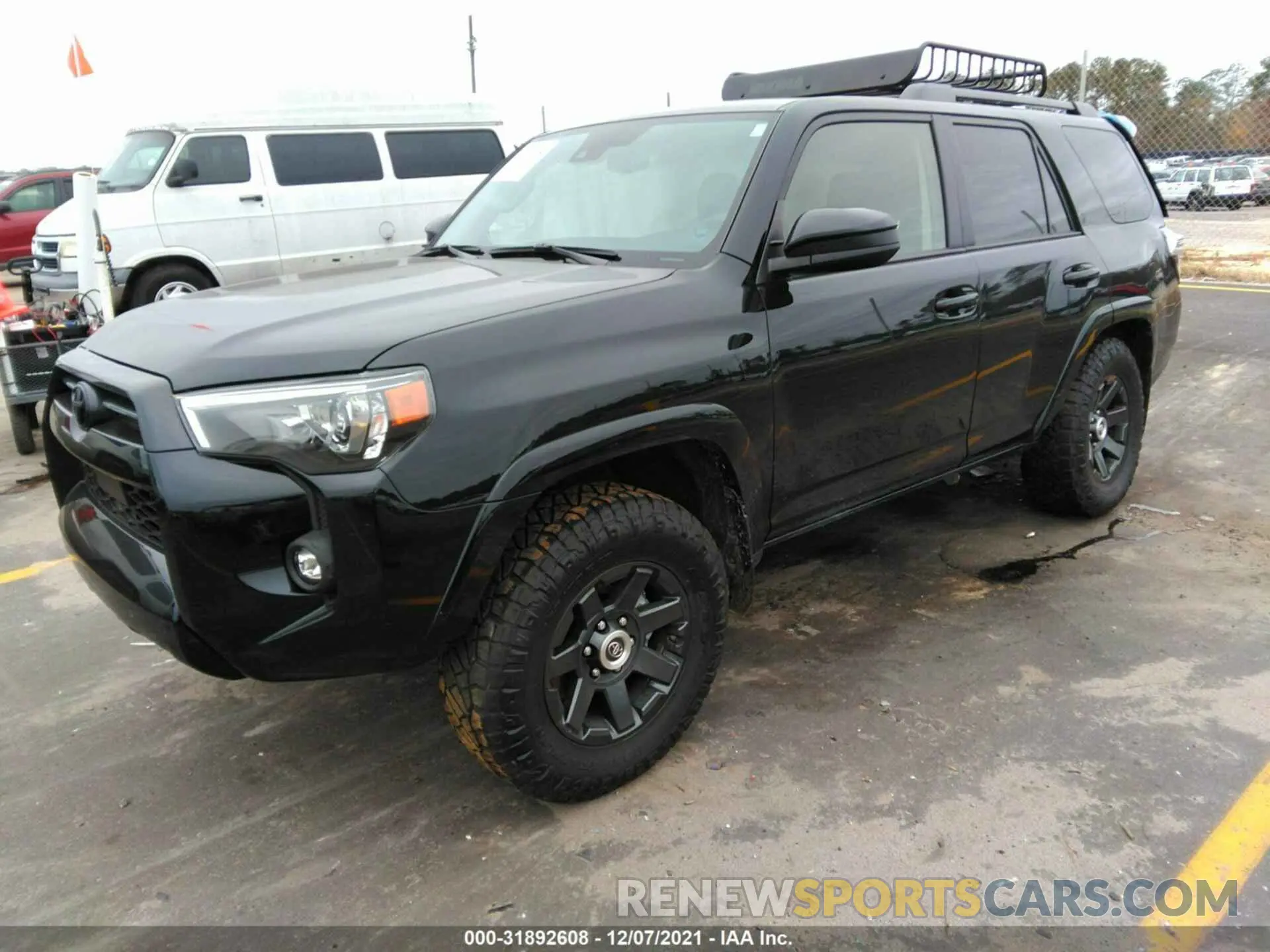 2 Photograph of a damaged car JTEZU5JR4M5242915 TOYOTA 4RUNNER 2021