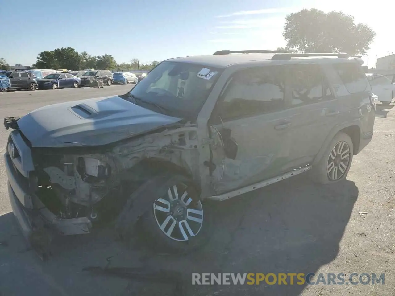 1 Photograph of a damaged car JTEAU5JR9N5273463 TOYOTA 4RUNNER 2022
