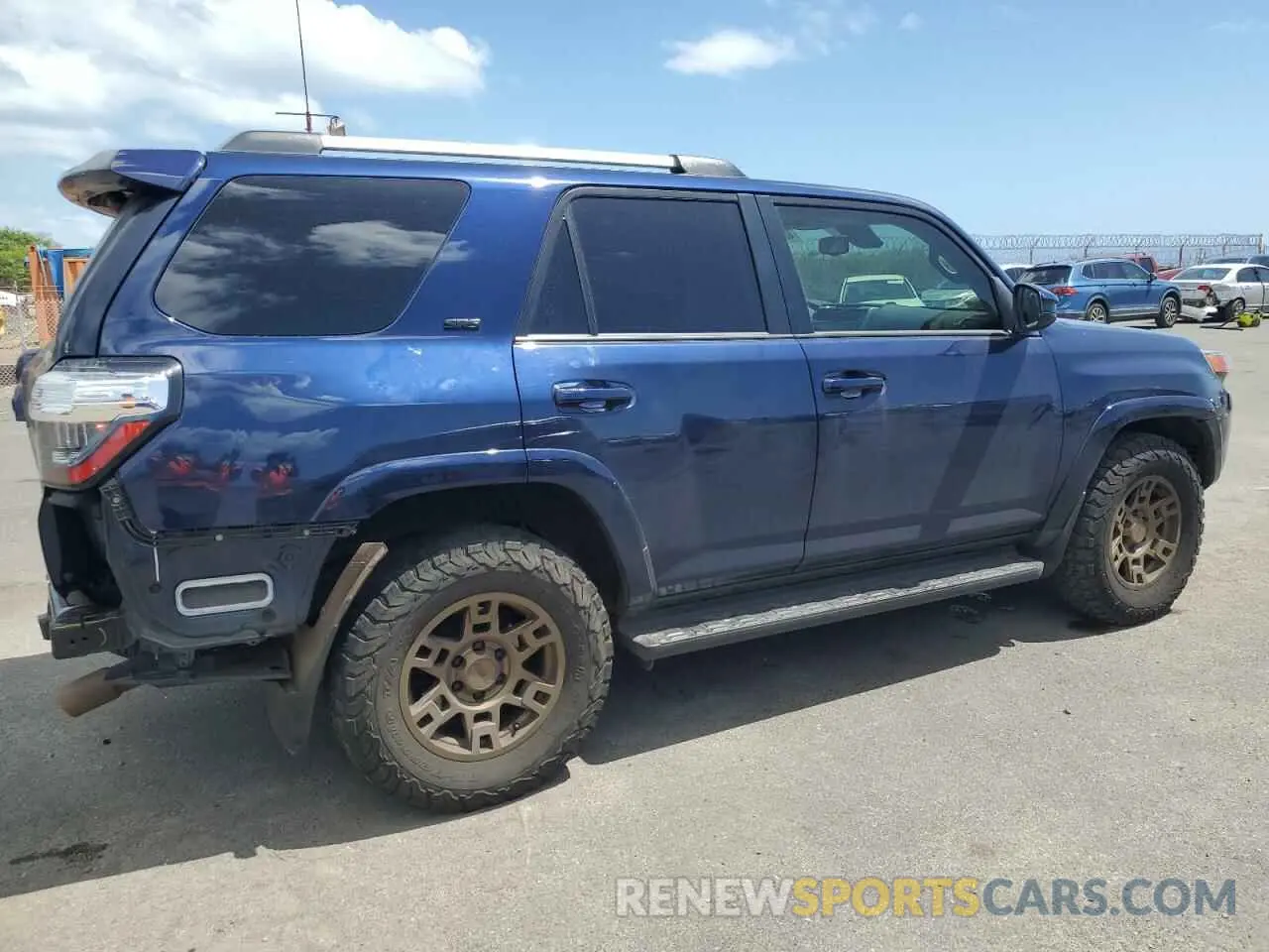 3 Фотография поврежденного автомобиля JTEEU5JR0N5260537 TOYOTA 4RUNNER 2022