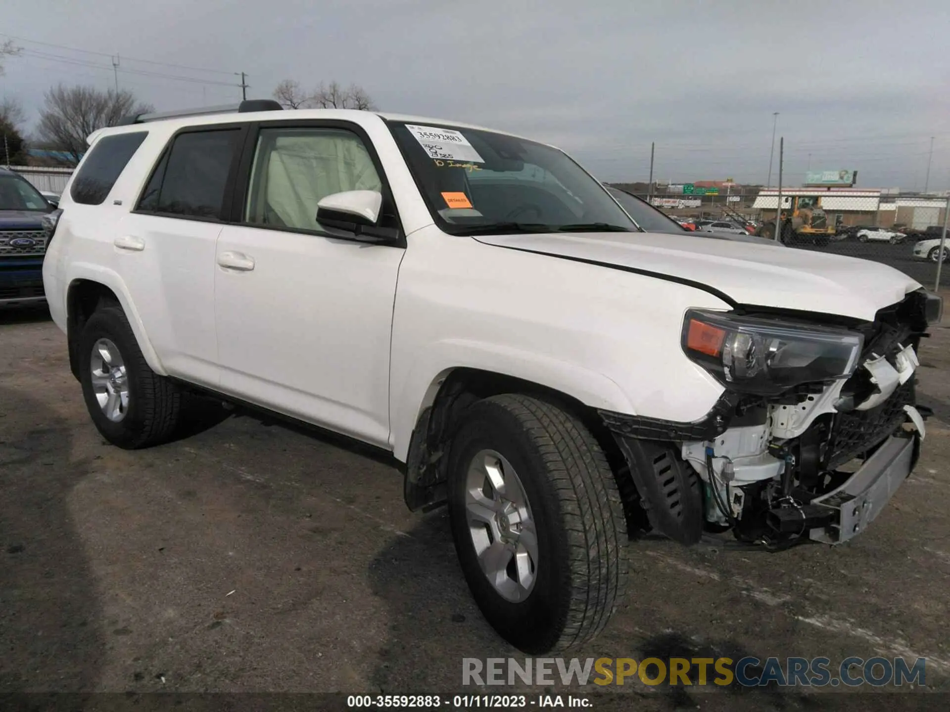 1 Photograph of a damaged car JTEEU5JR2N5255713 TOYOTA 4RUNNER 2022