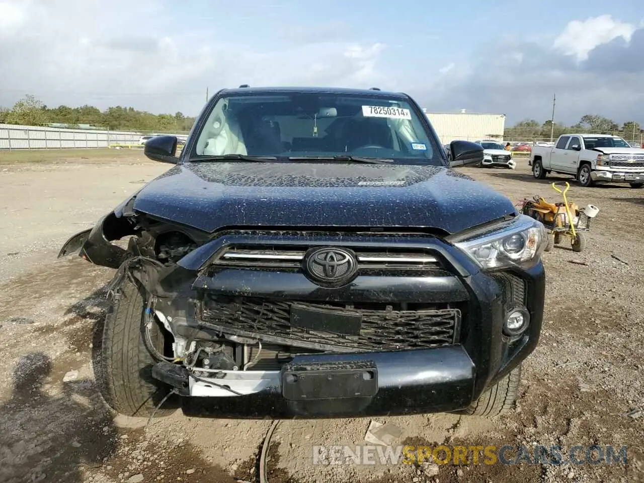 5 Фотография поврежденного автомобиля JTEEU5JR4N5276207 TOYOTA 4RUNNER 2022