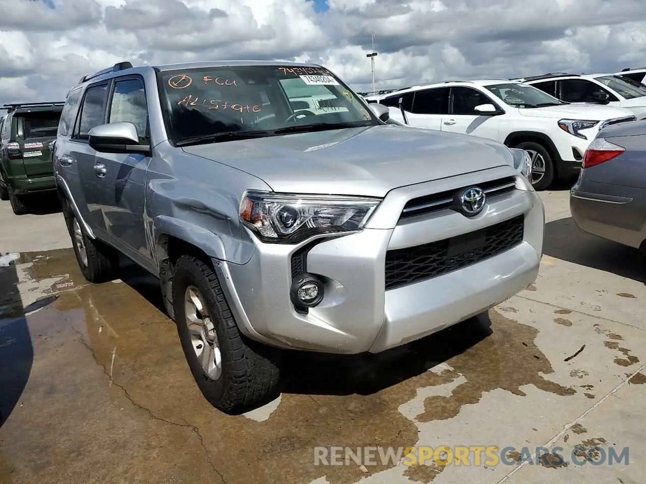 4 Photograph of a damaged car JTEEU5JR6N5271171 TOYOTA 4RUNNER 2022