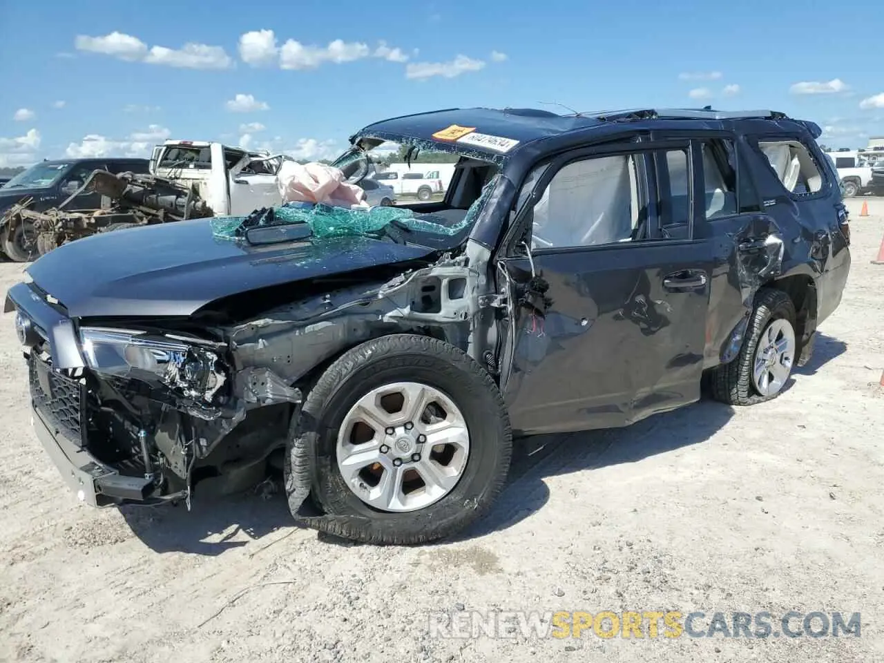 1 Photograph of a damaged car JTEEU5JR6N5276757 TOYOTA 4RUNNER 2022