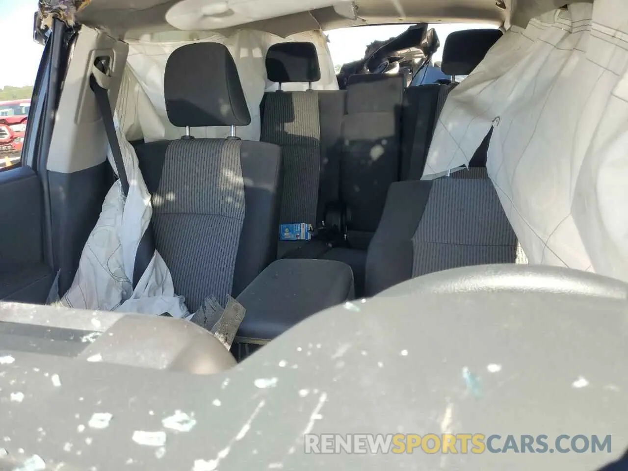 10 Photograph of a damaged car JTEEU5JR6N5276757 TOYOTA 4RUNNER 2022