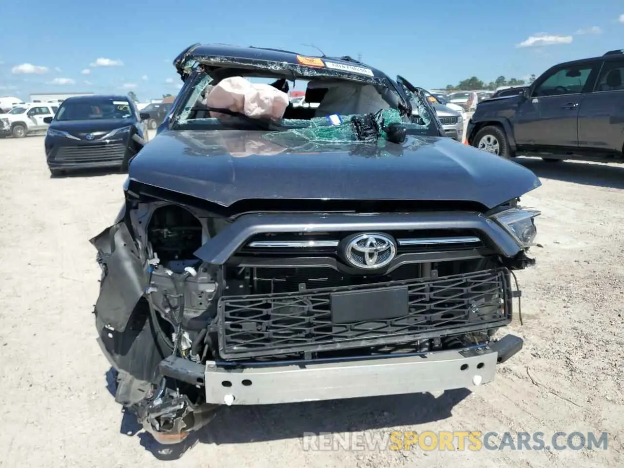 5 Photograph of a damaged car JTEEU5JR6N5276757 TOYOTA 4RUNNER 2022