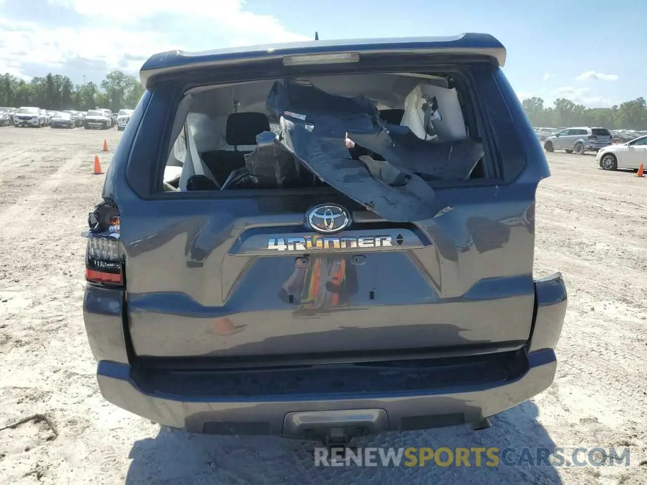 6 Photograph of a damaged car JTEEU5JR6N5276757 TOYOTA 4RUNNER 2022