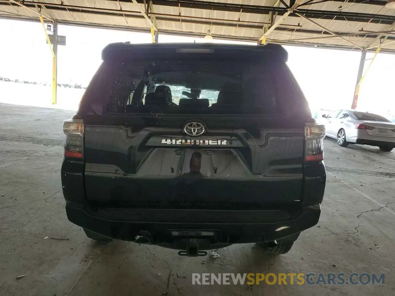 6 Фотография поврежденного автомобиля JTEEU5JR7N5271700 TOYOTA 4RUNNER 2022