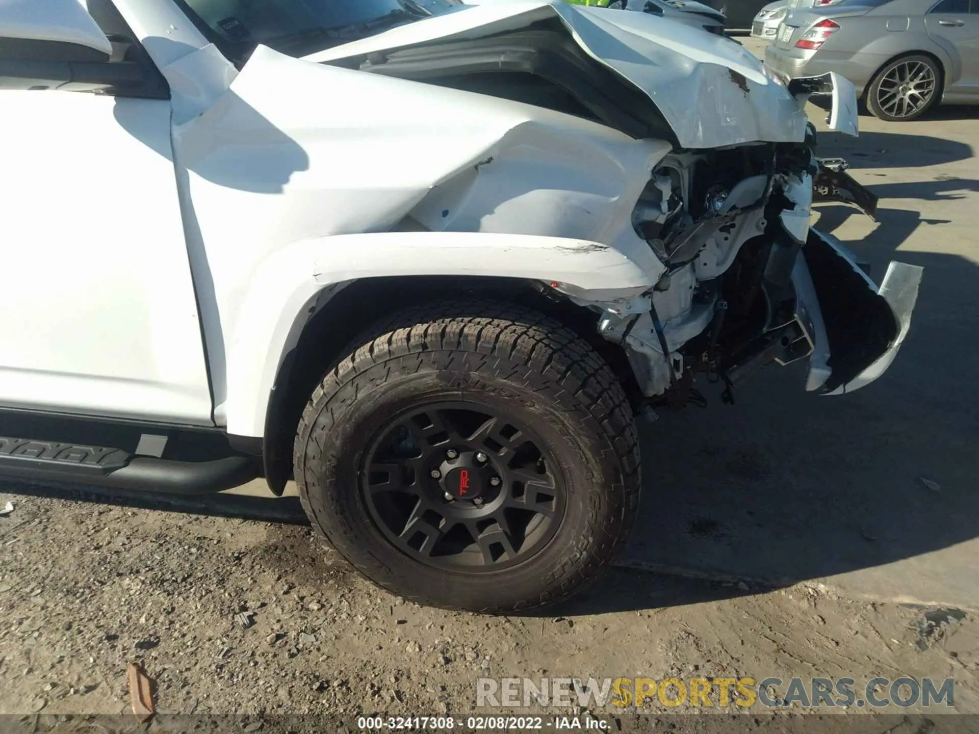 6 Фотография поврежденного автомобиля JTEFU5JR2N5251861 TOYOTA 4RUNNER 2022