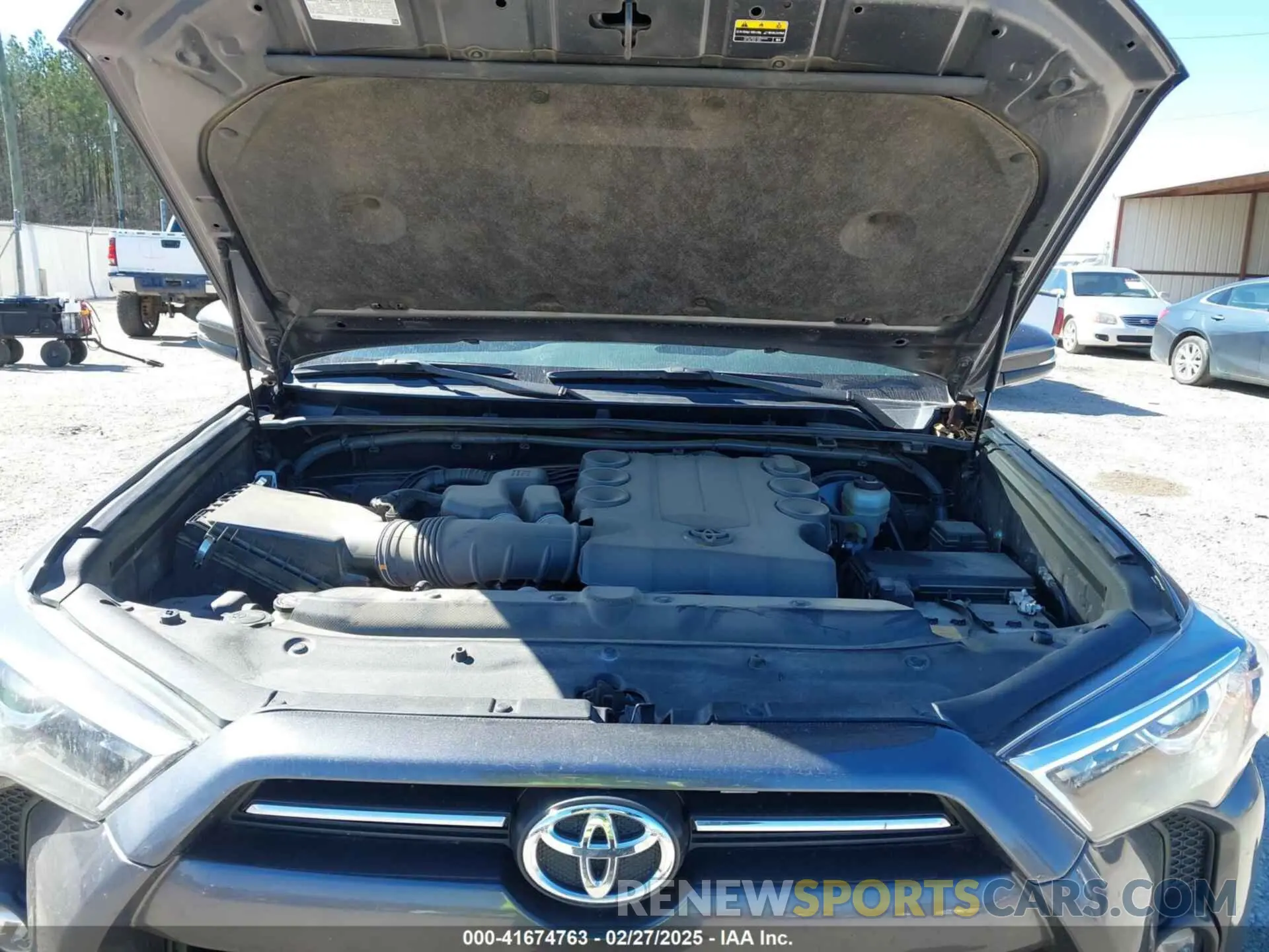 10 Фотография поврежденного автомобиля JTEFU5JR2N5269812 TOYOTA 4RUNNER 2022