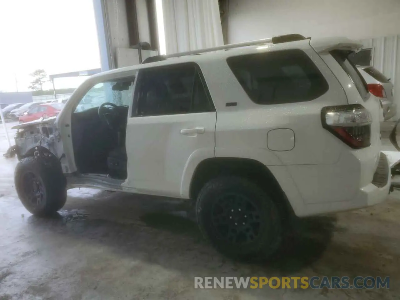 2 Photograph of a damaged car JTEFU5JR5N5254530 TOYOTA 4RUNNER 2022