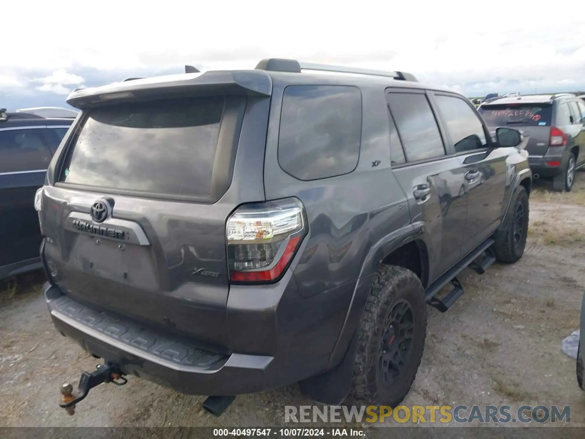 4 Фотография поврежденного автомобиля JTEFU5JR7N5262709 TOYOTA 4RUNNER 2022