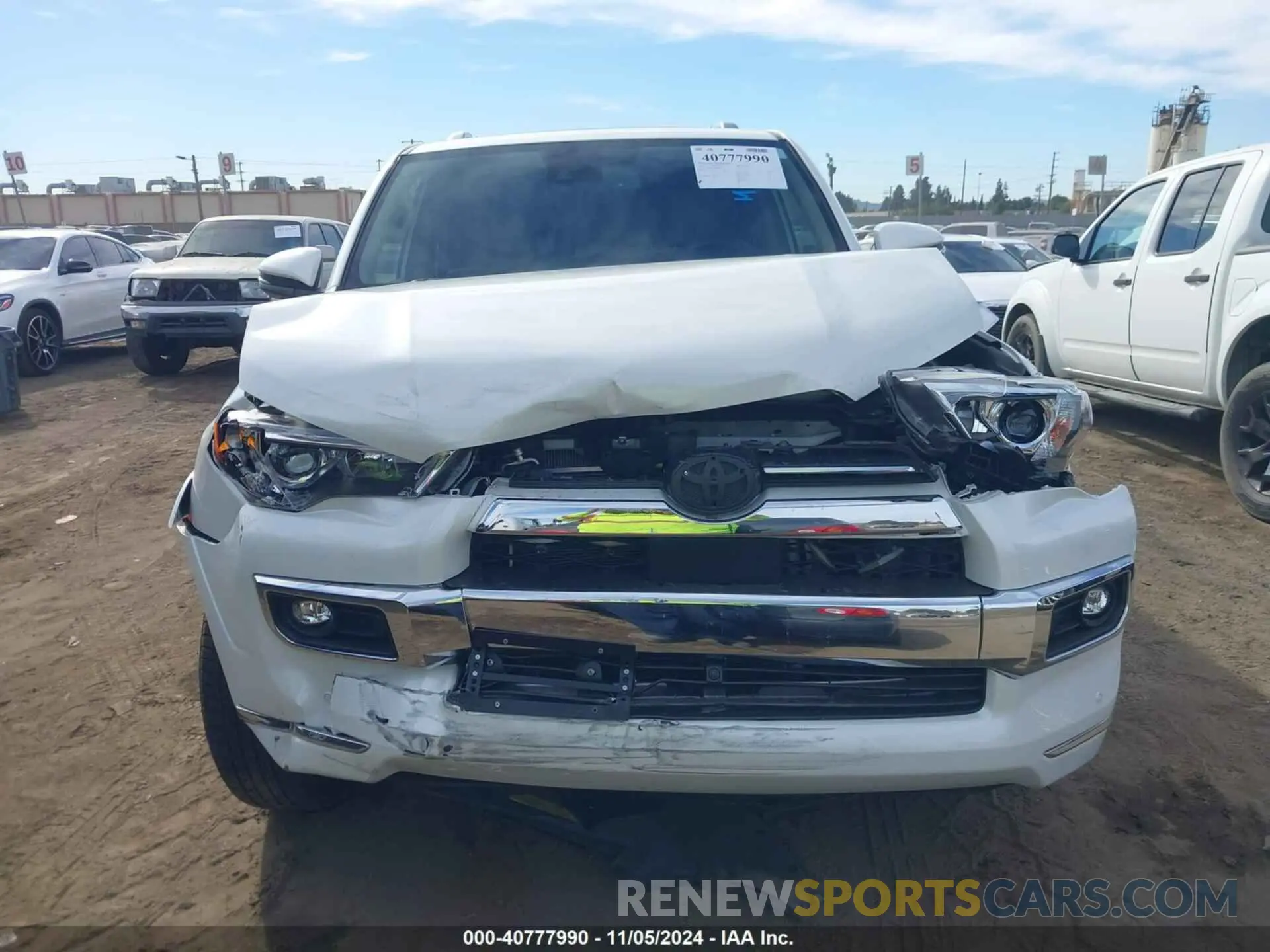 12 Photograph of a damaged car JTEKU5JR0N6009062 TOYOTA 4RUNNER 2022