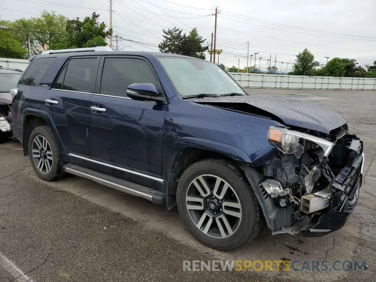 4 Photograph of a damaged car JTEKU5JR1N5994011 TOYOTA 4RUNNER 2022