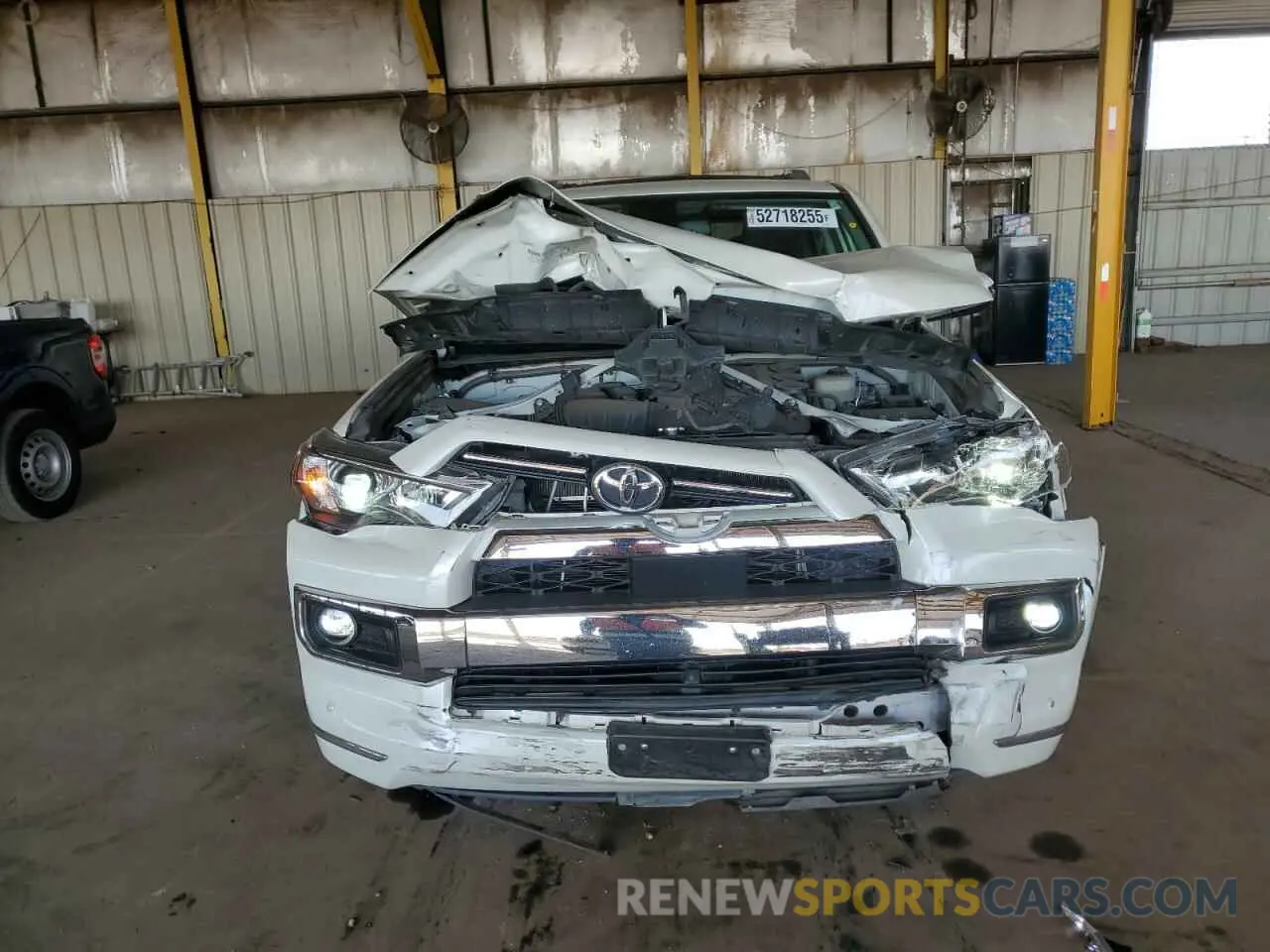 5 Photograph of a damaged car JTEKU5JR3N5994933 TOYOTA 4RUNNER 2022