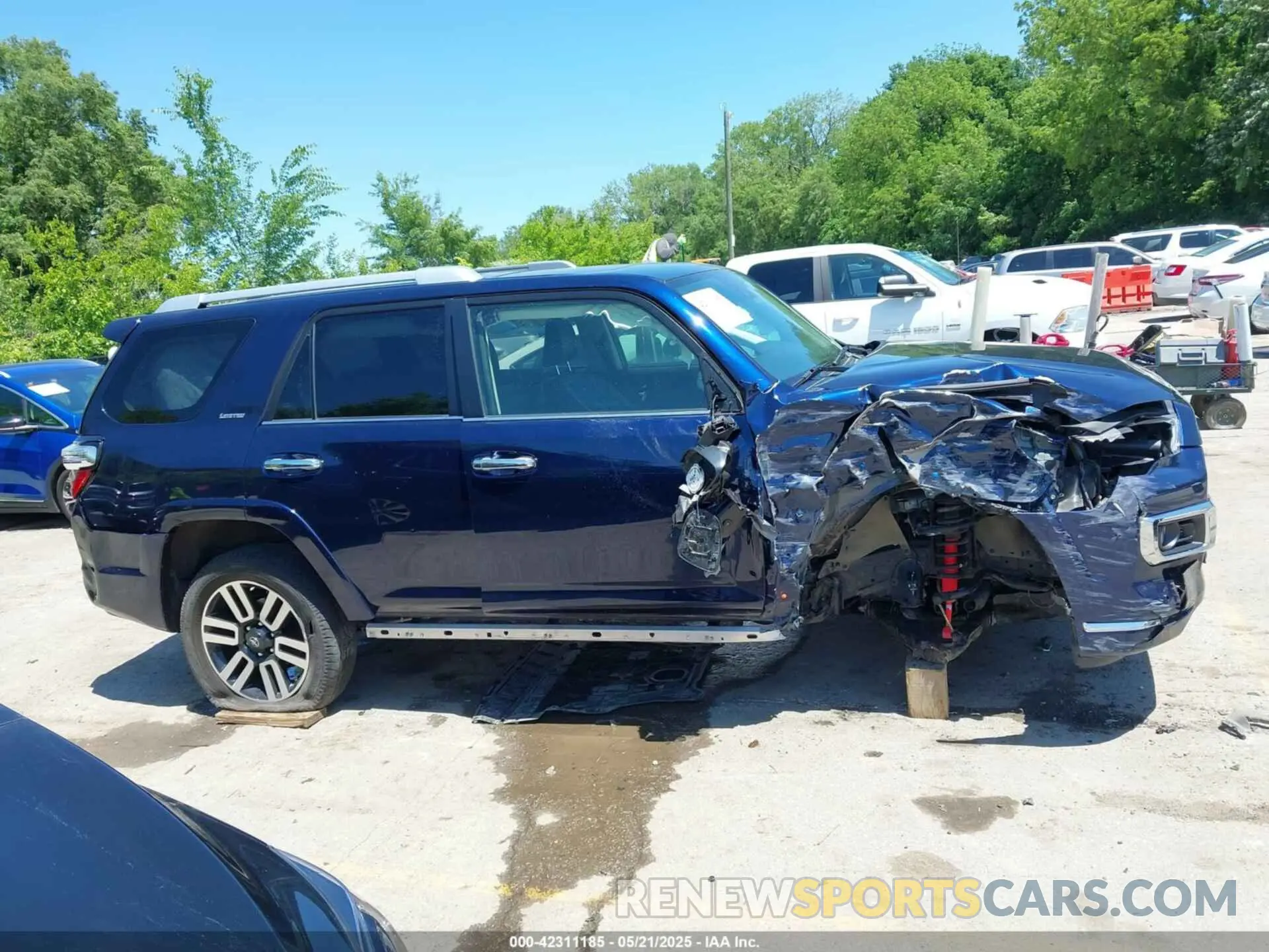 14 Фотография поврежденного автомобиля JTEKU5JR8N5983832 TOYOTA 4RUNNER 2022