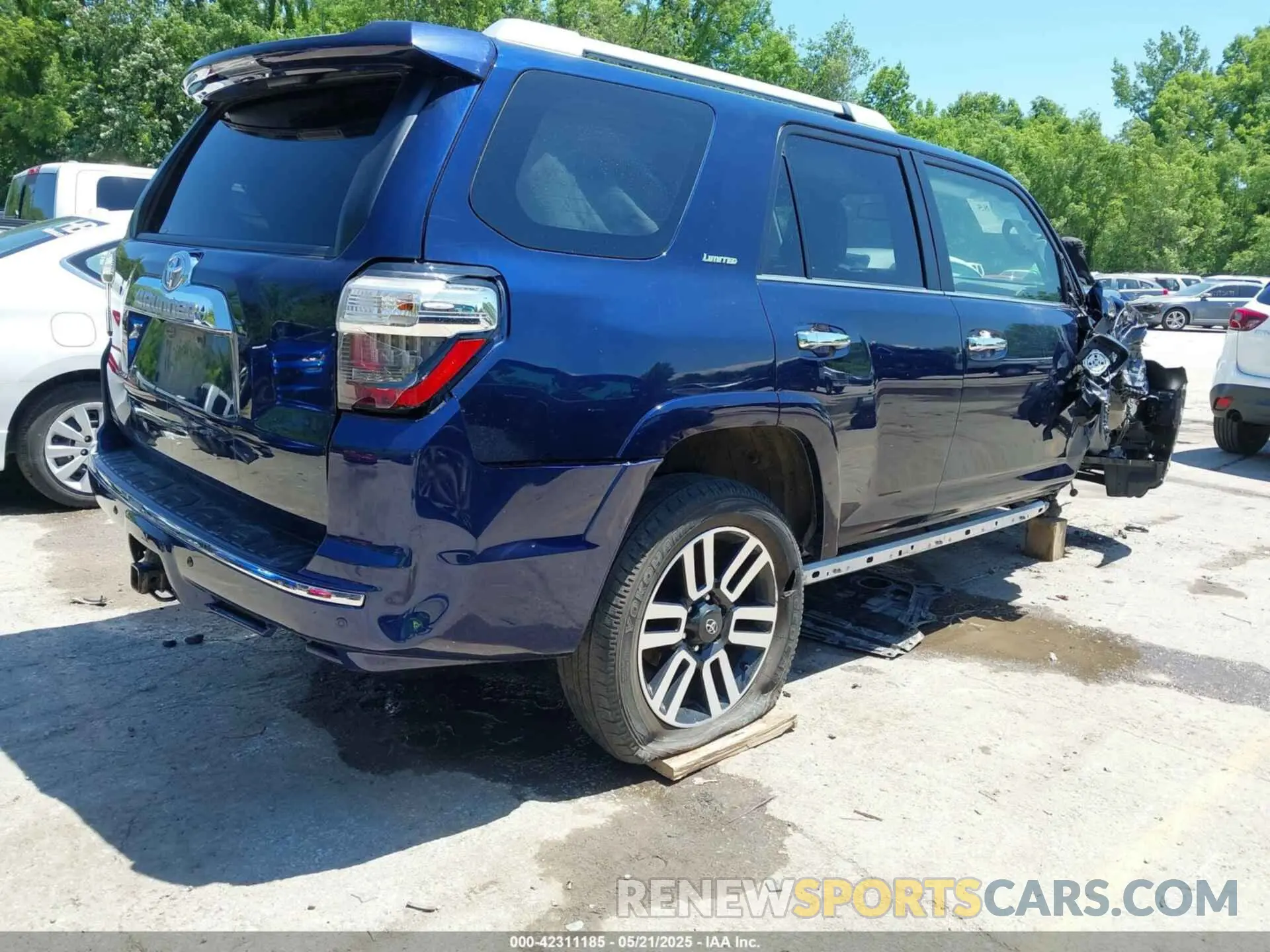 4 Фотография поврежденного автомобиля JTEKU5JR8N5983832 TOYOTA 4RUNNER 2022