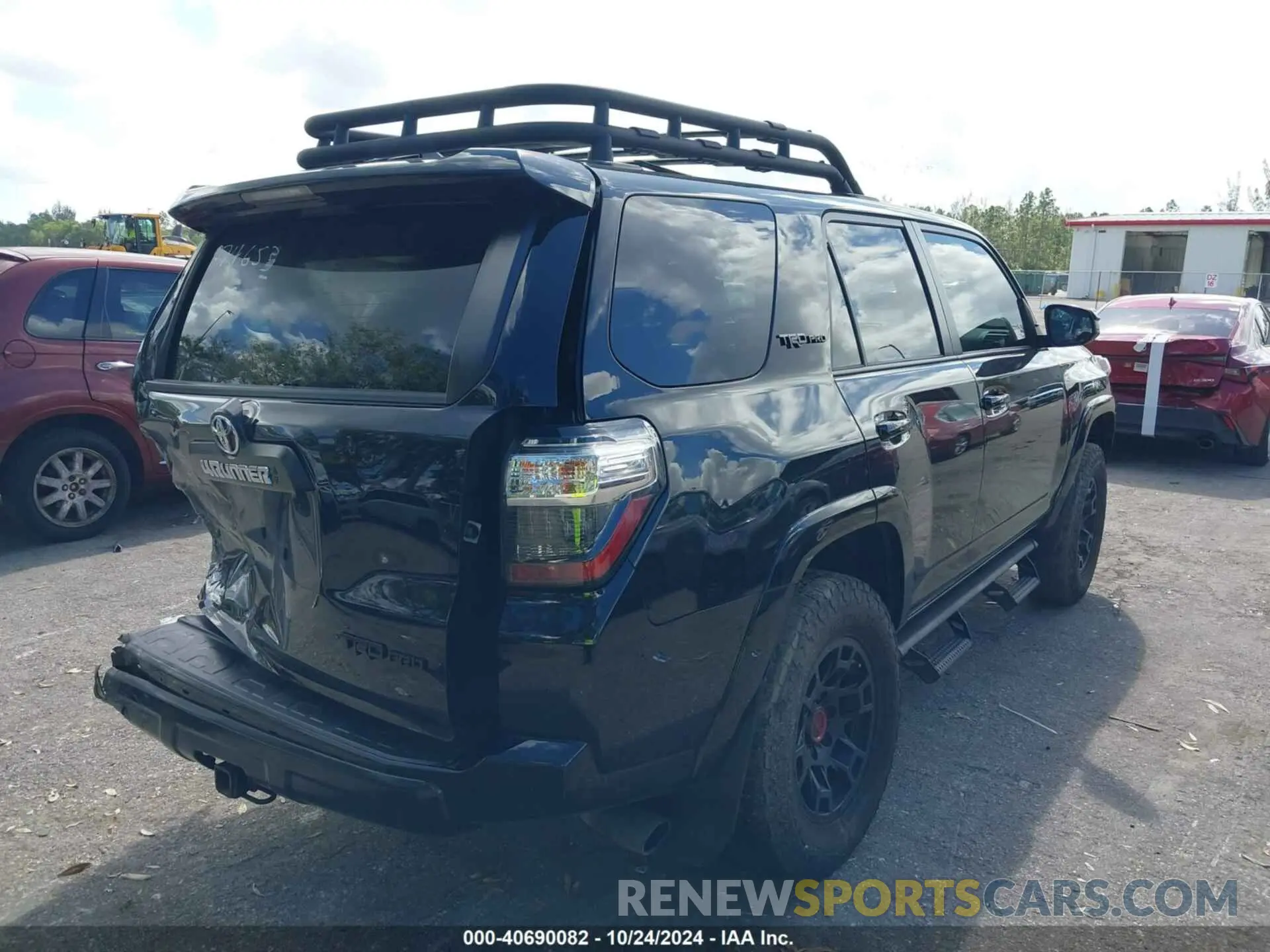 4 Фотография поврежденного автомобиля JTELU5JR1N5974653 TOYOTA 4RUNNER 2022