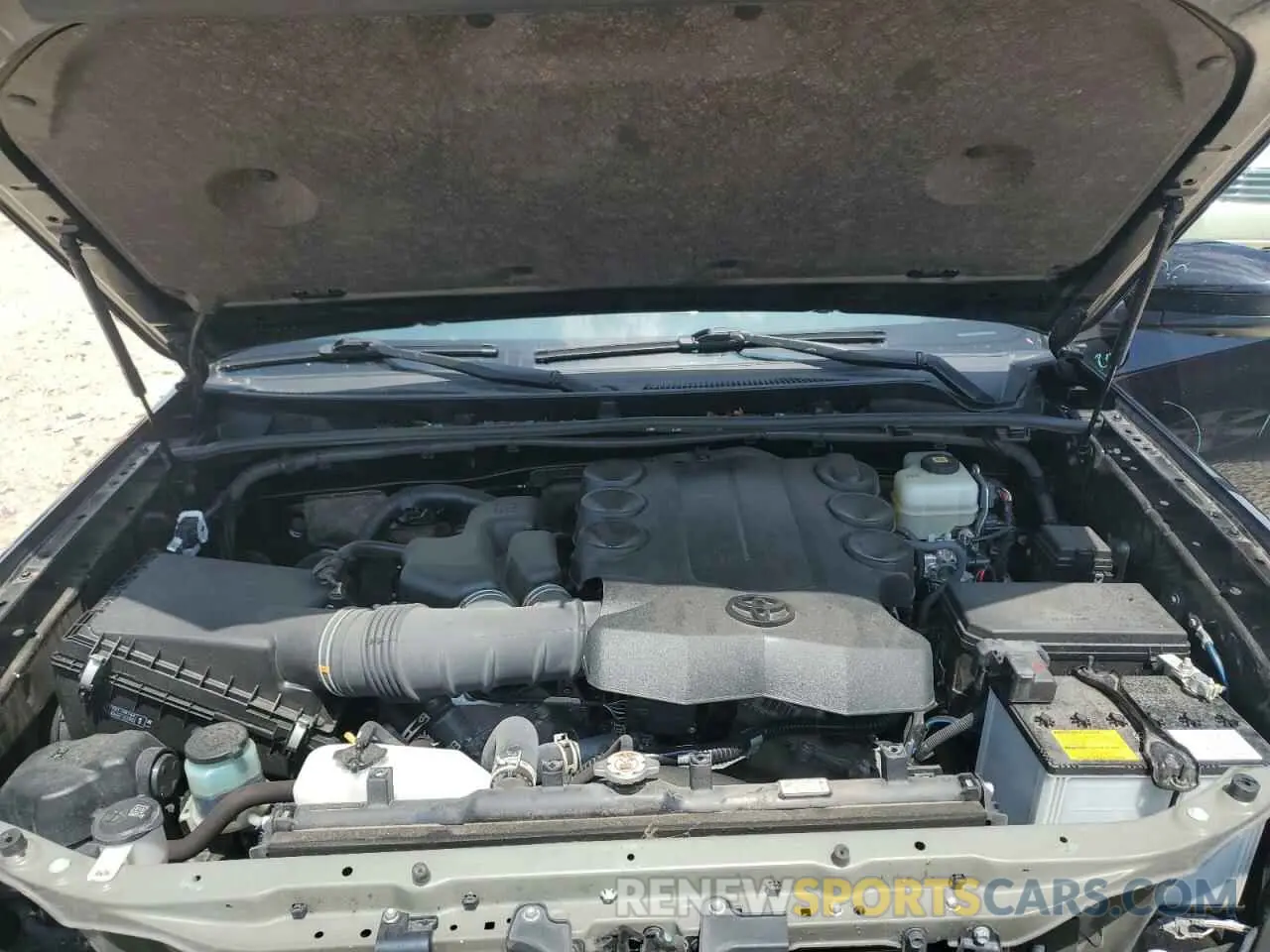 12 Фотография поврежденного автомобиля JTELU5JR2N6004630 TOYOTA 4RUNNER 2022