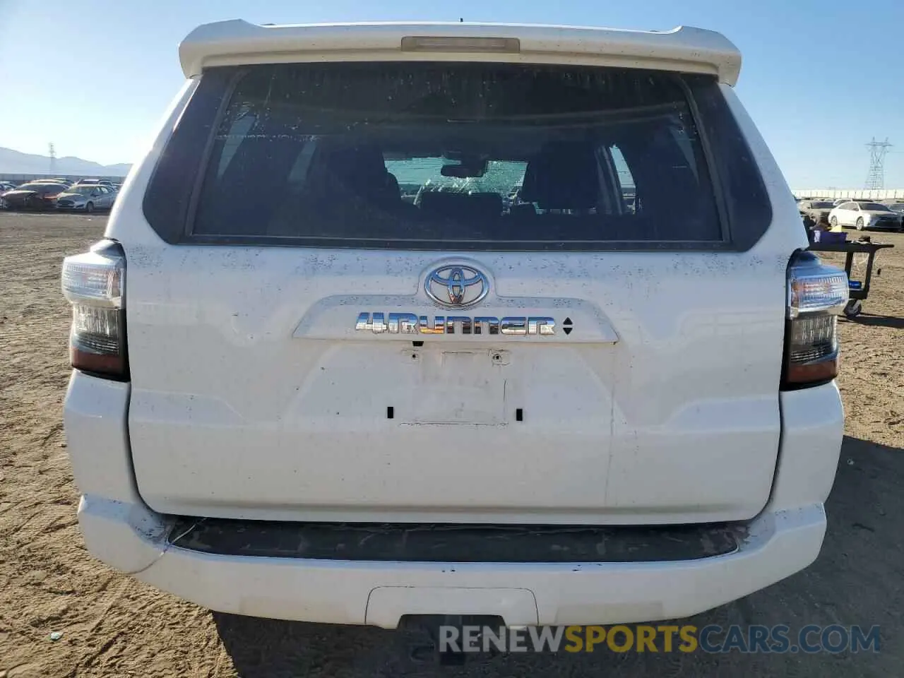 6 Photograph of a damaged car JTEMU5JR3N6036975 TOYOTA 4RUNNER 2022