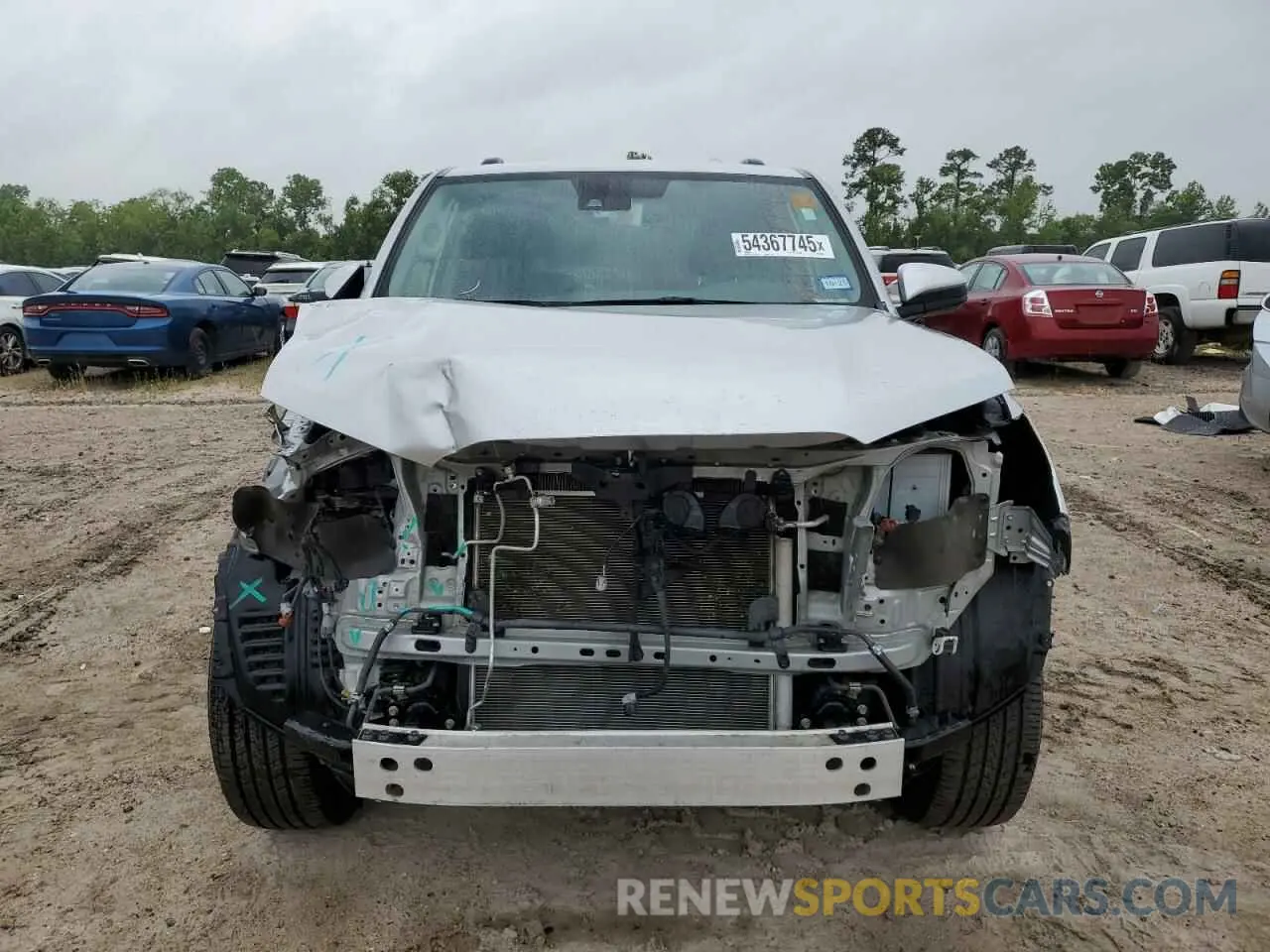 5 Photograph of a damaged car JTEMU5JR4N5982539 TOYOTA 4RUNNER 2022