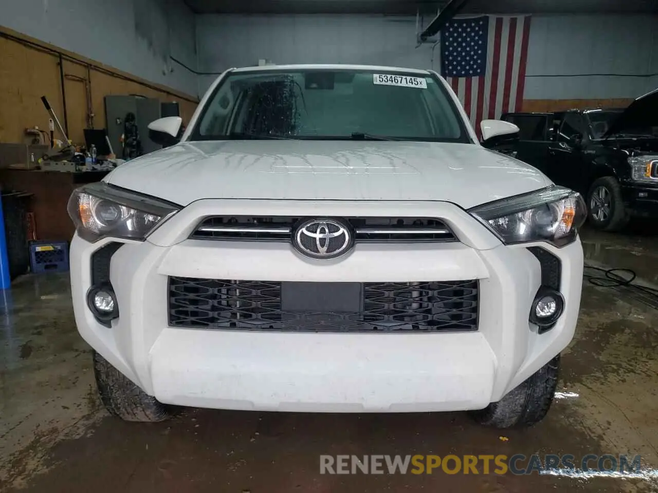 5 Photograph of a damaged car JTEMU5JR7N6041838 TOYOTA 4RUNNER 2022