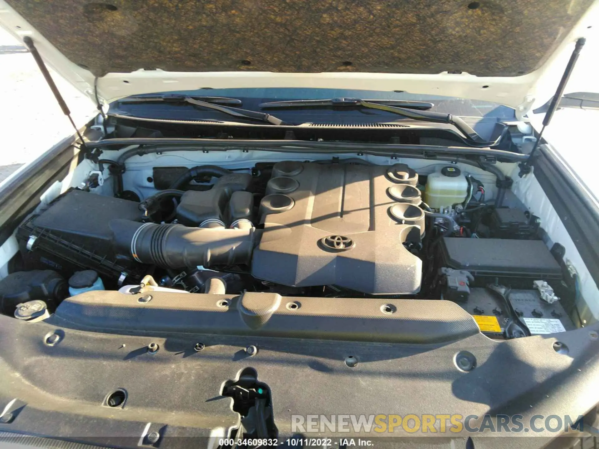 10 Фотография поврежденного автомобиля JTEMU5JR8N6021016 TOYOTA 4RUNNER 2022