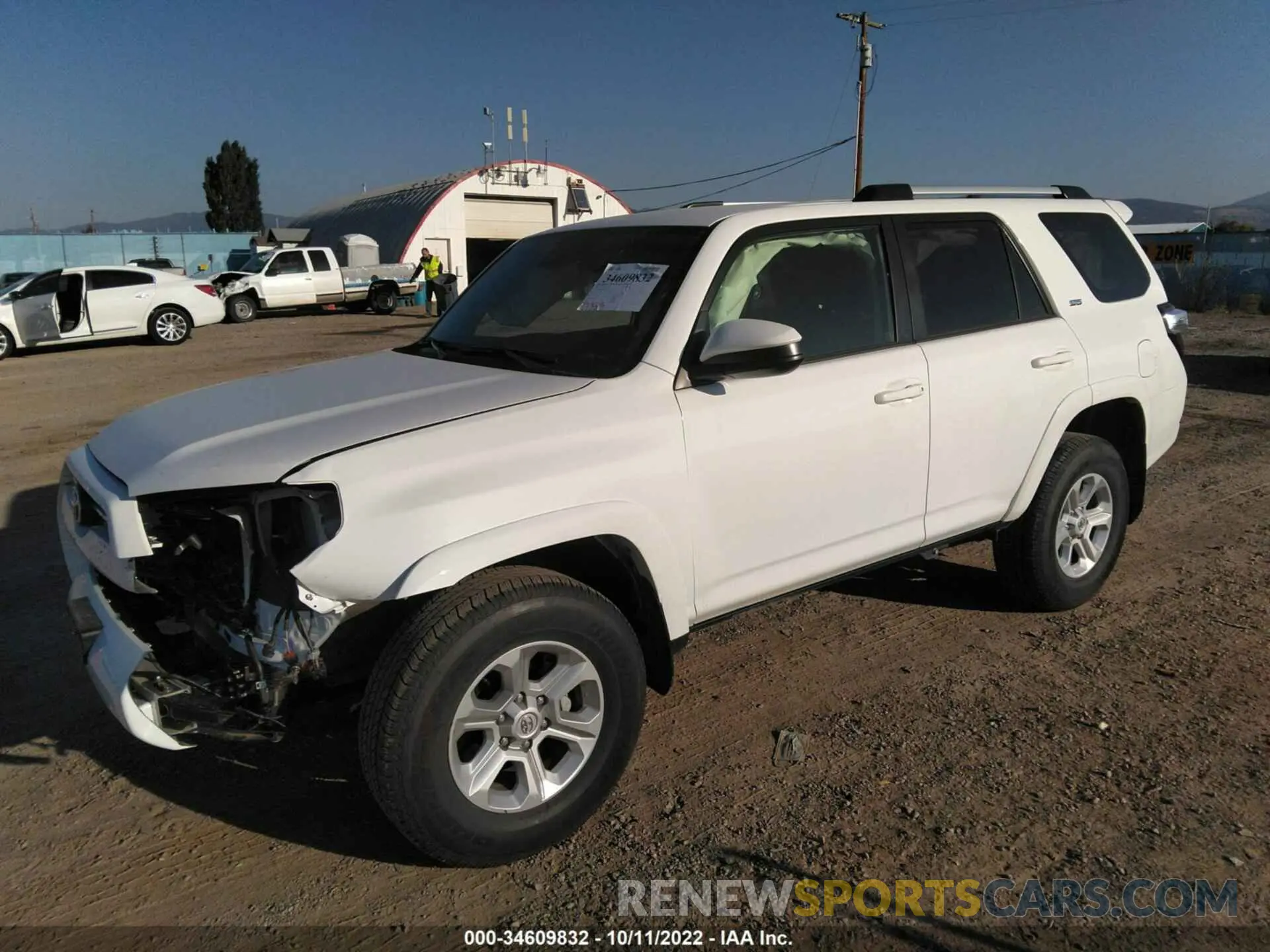 2 Фотография поврежденного автомобиля JTEMU5JR8N6021016 TOYOTA 4RUNNER 2022