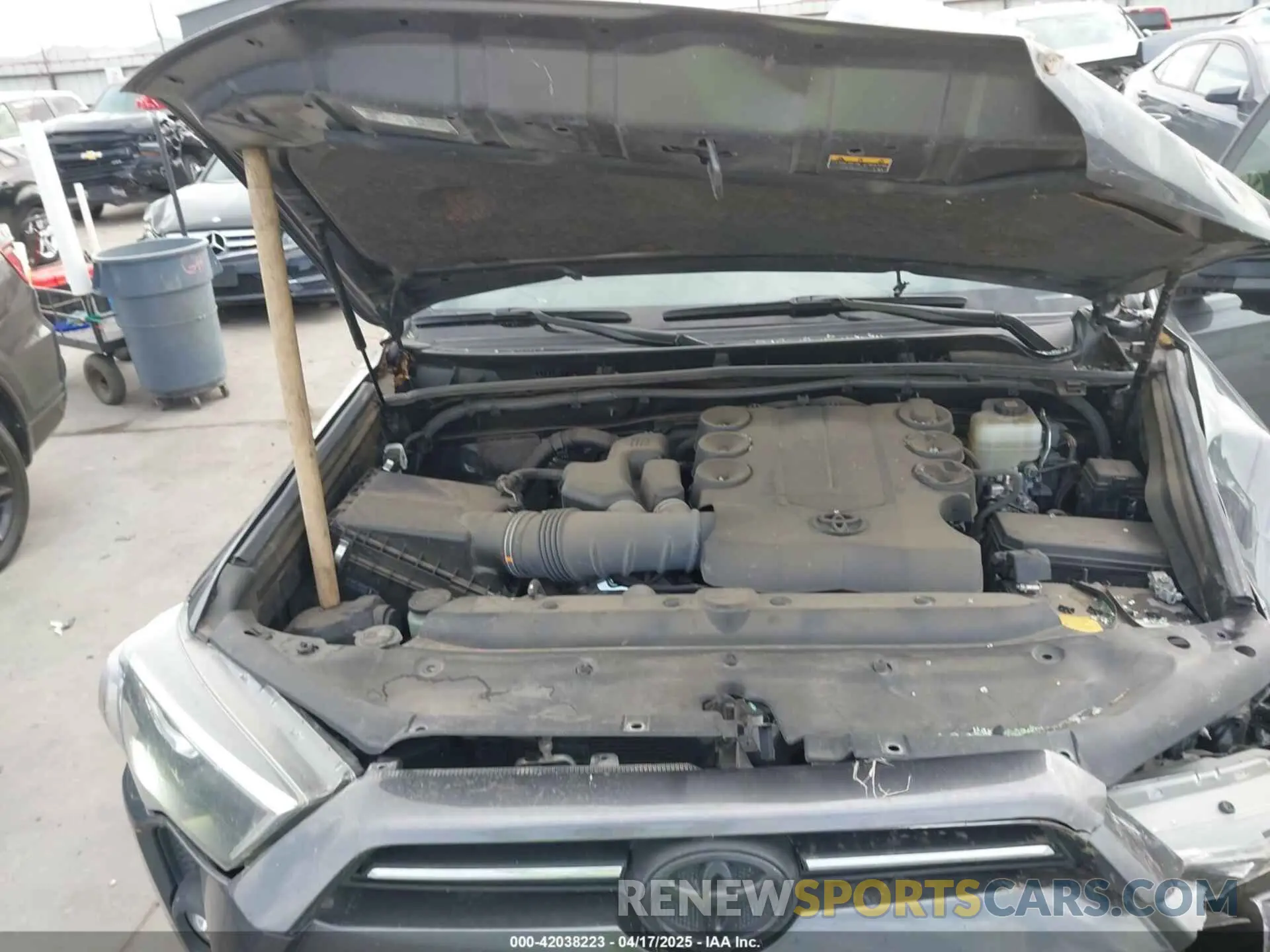 10 Фотография поврежденного автомобиля JTENU5JR0N6034346 TOYOTA 4RUNNER 2022