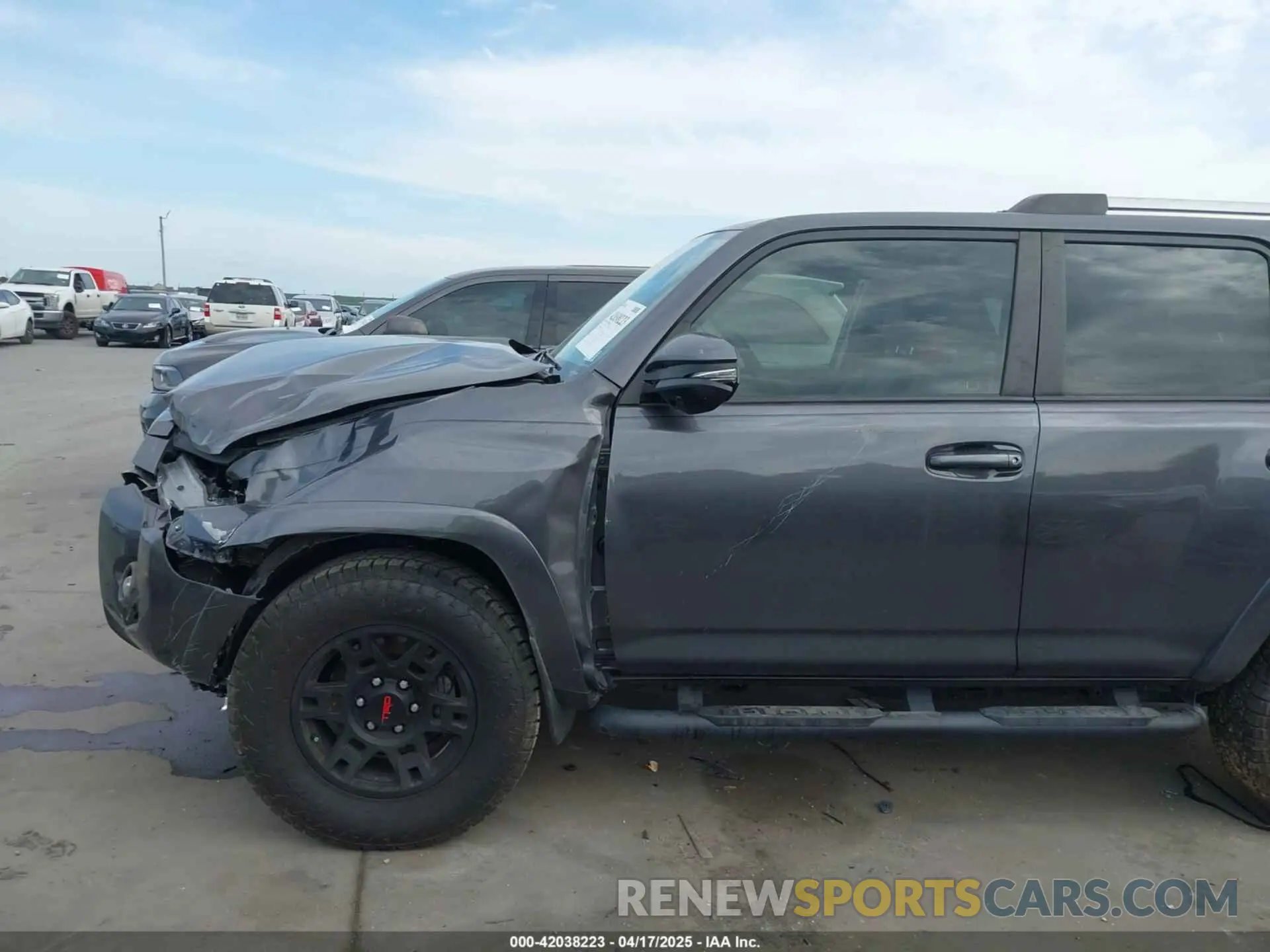 18 Фотография поврежденного автомобиля JTENU5JR0N6034346 TOYOTA 4RUNNER 2022