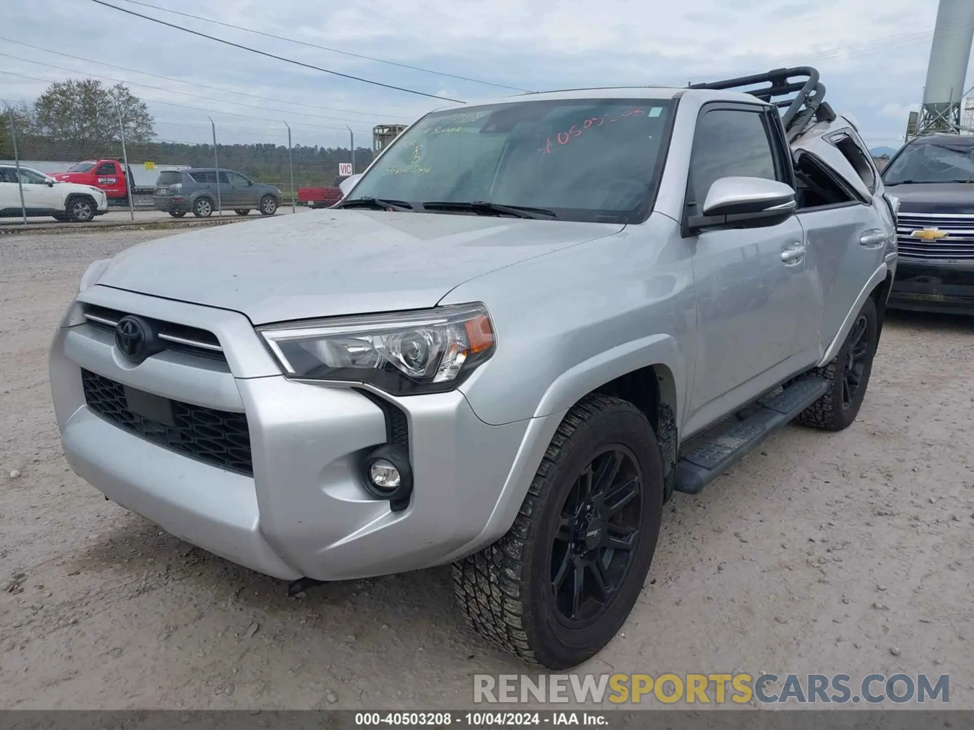2 Photograph of a damaged car JTENU5JR0N6039434 TOYOTA 4RUNNER 2022