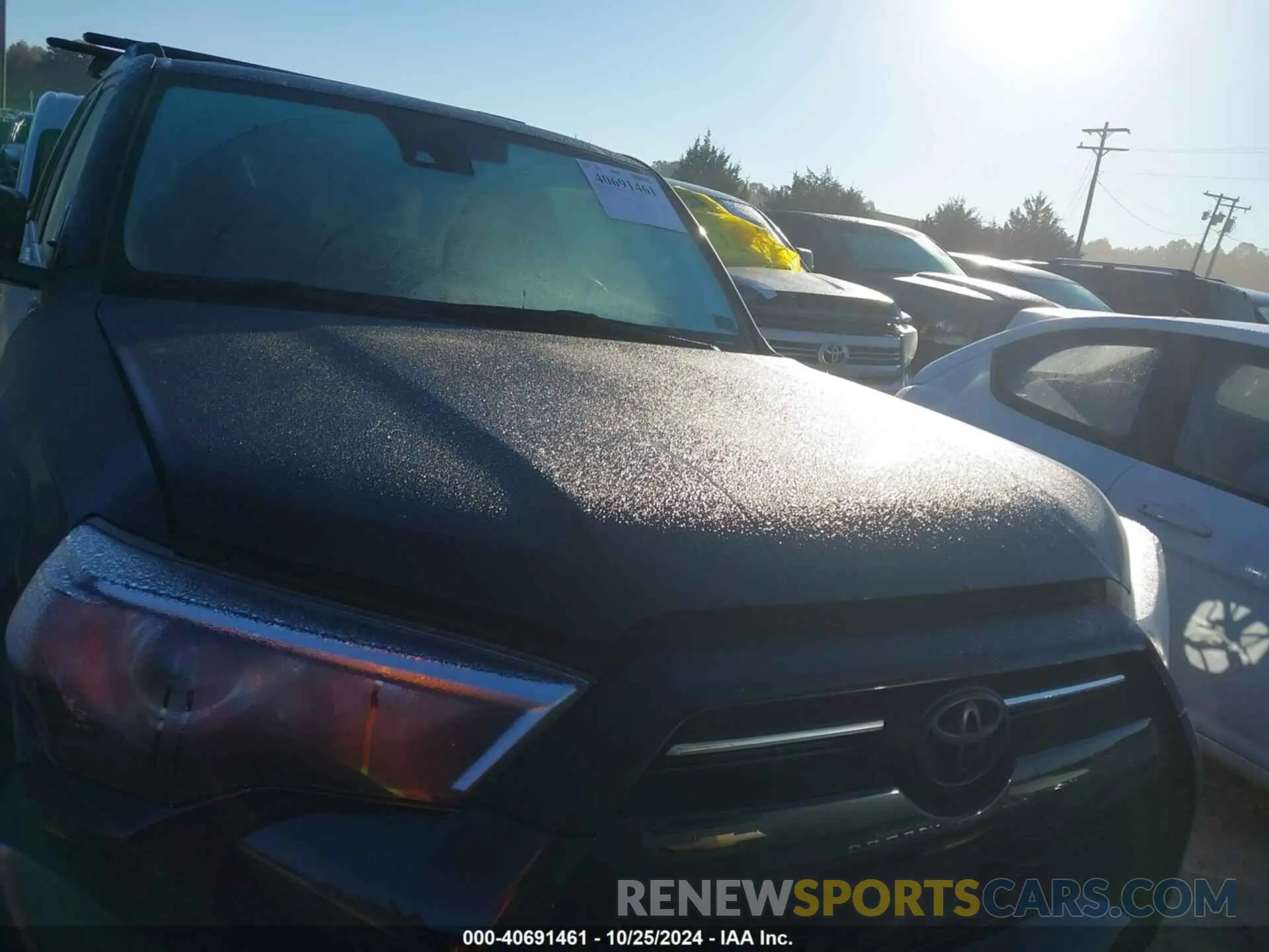 11 Photograph of a damaged car JTENU5JR0N6057903 TOYOTA 4RUNNER 2022