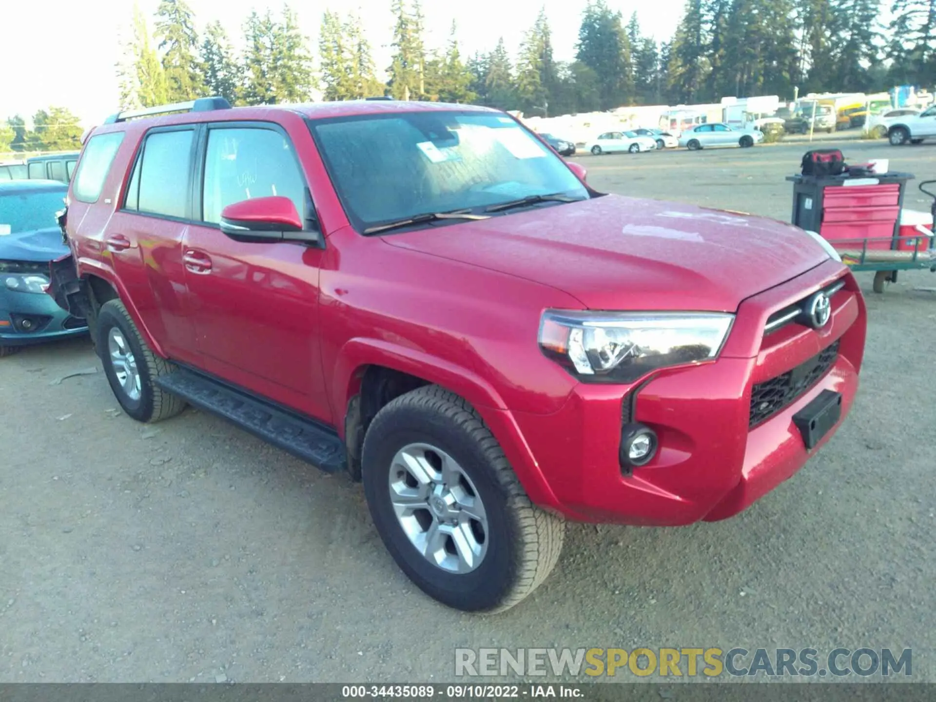 1 Фотография поврежденного автомобиля JTENU5JR2N6020576 TOYOTA 4RUNNER 2022