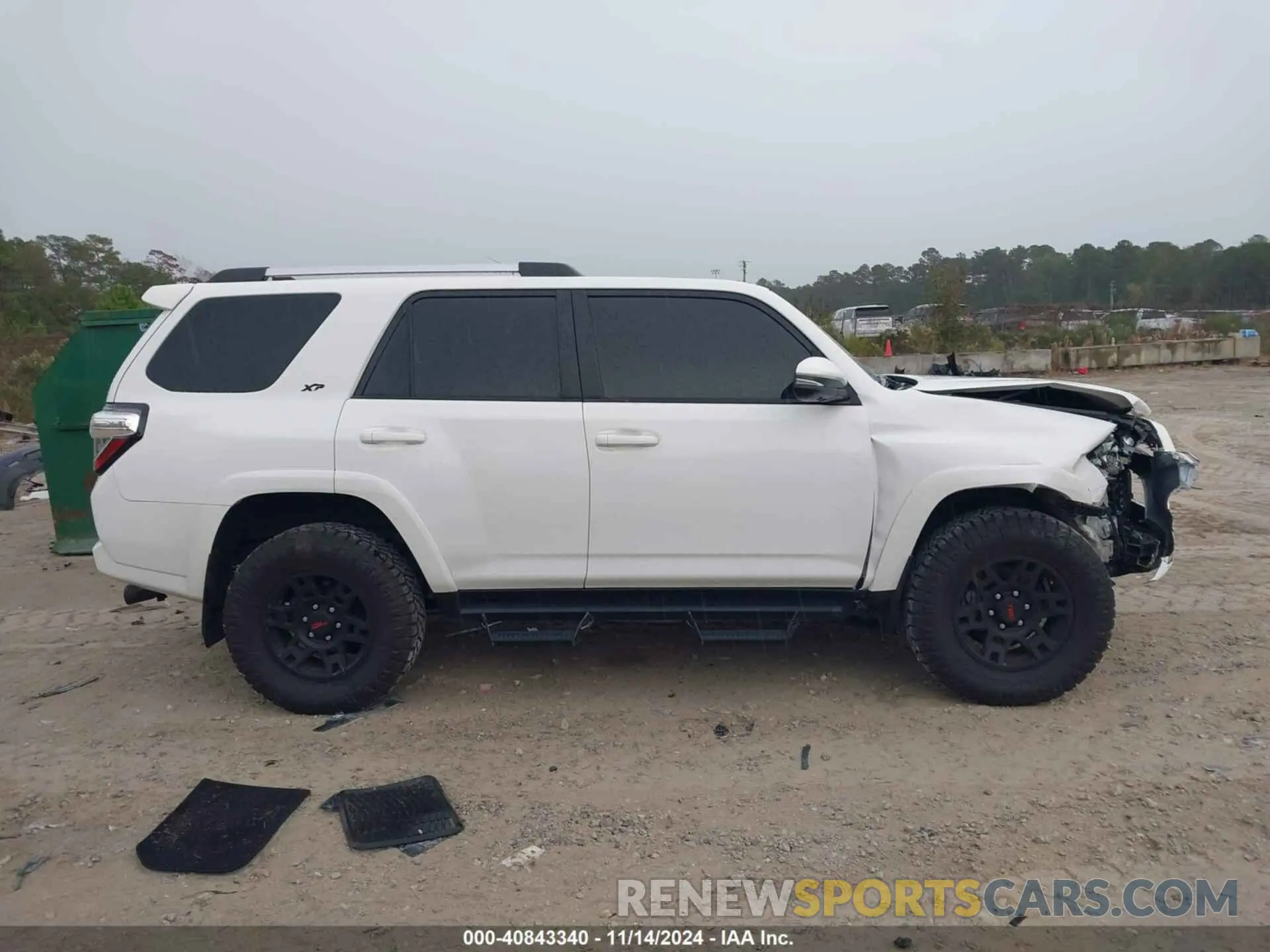 13 Photograph of a damaged car JTENU5JR6N5983860 TOYOTA 4RUNNER 2022
