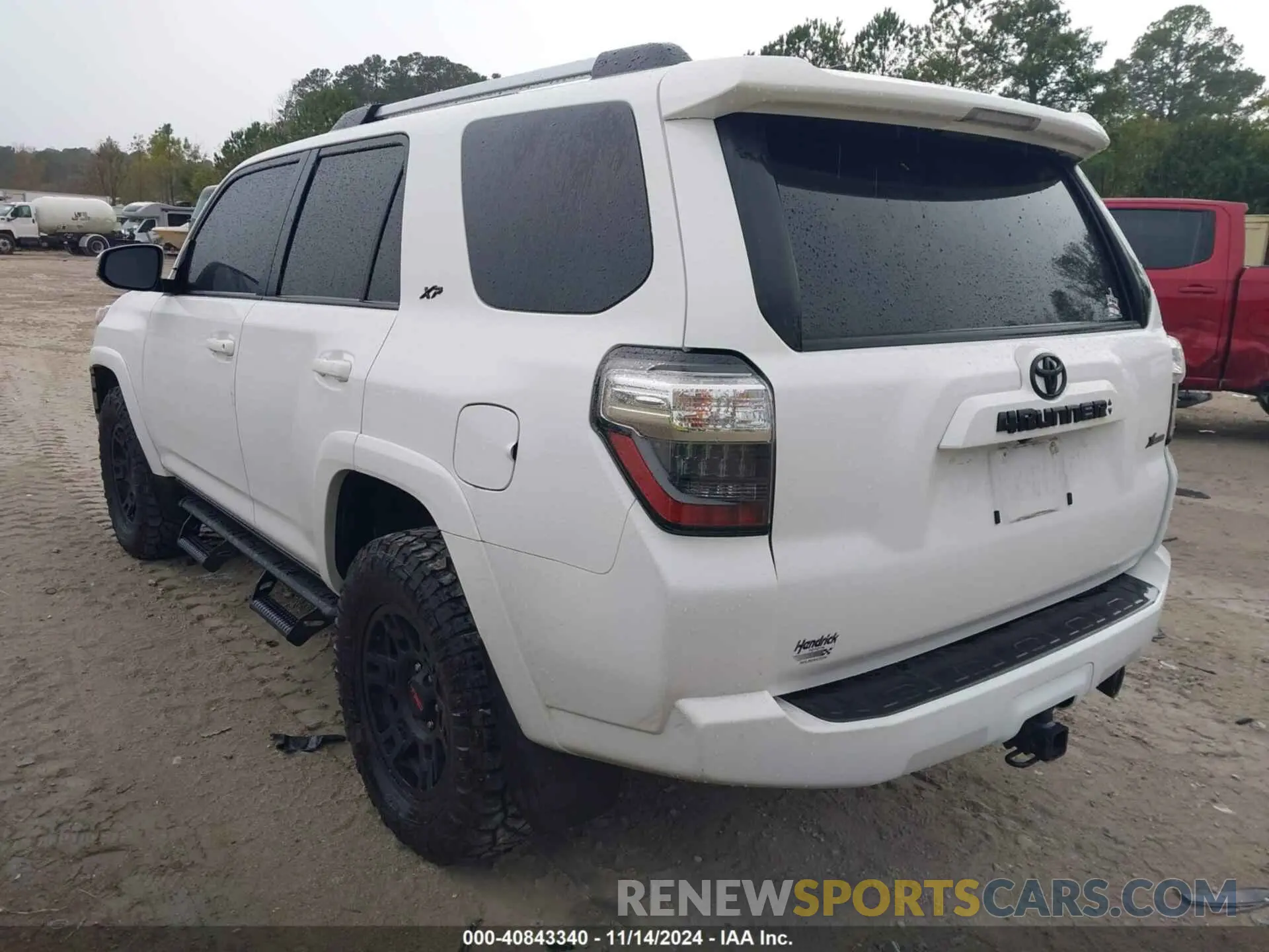 3 Photograph of a damaged car JTENU5JR6N5983860 TOYOTA 4RUNNER 2022