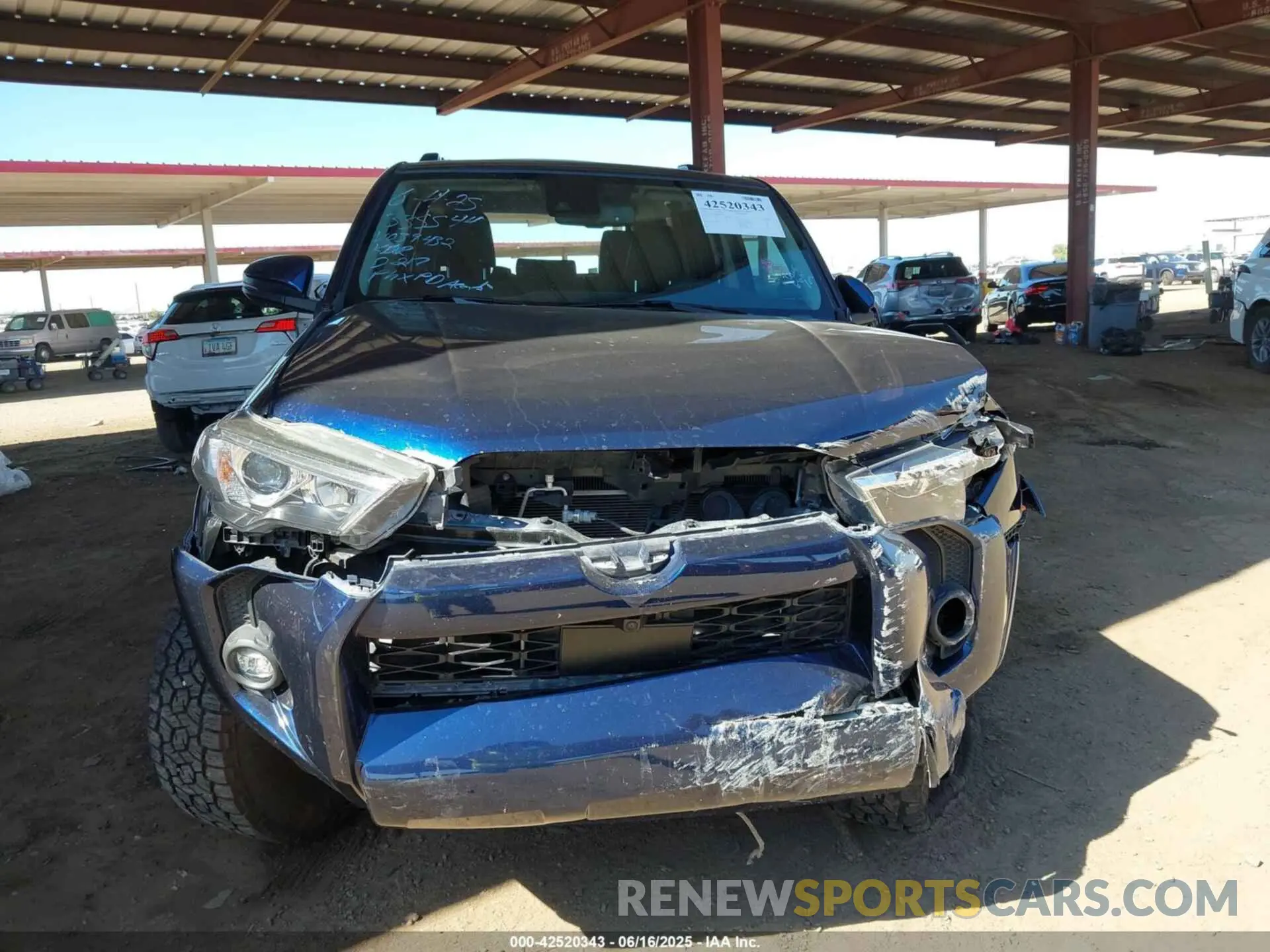 12 Photograph of a damaged car JTENU5JR7N6039432 TOYOTA 4RUNNER 2022