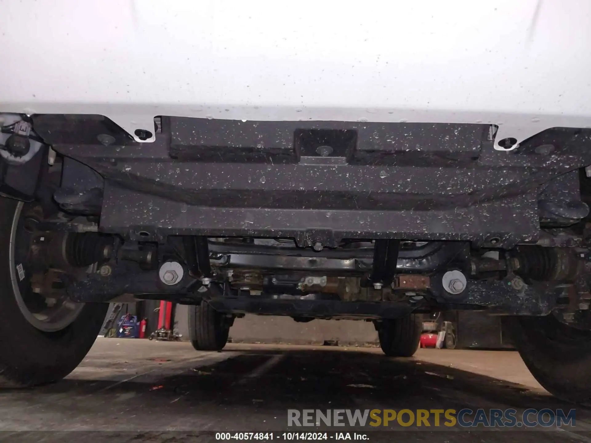 18 Photograph of a damaged car JTENU5JR7N6083964 TOYOTA 4RUNNER 2022