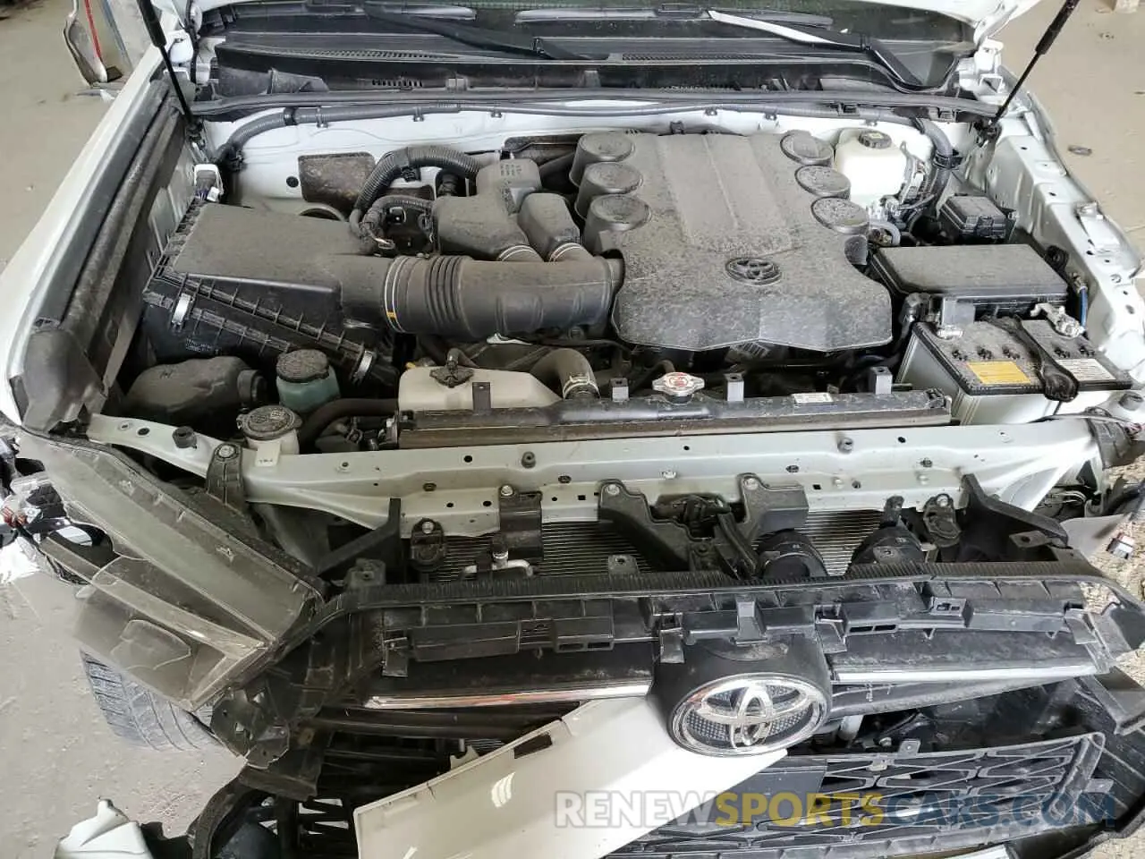 12 Photograph of a damaged car JTENU5JRXN5979777 TOYOTA 4RUNNER 2022