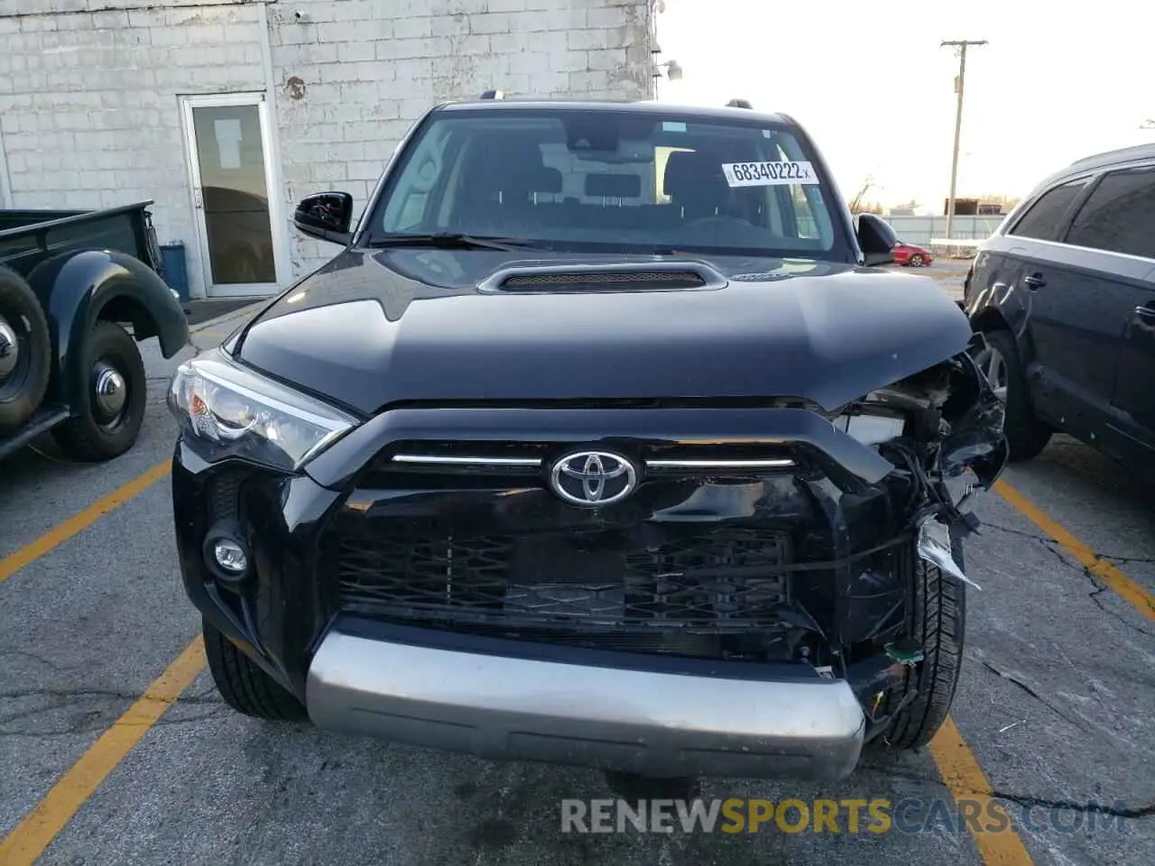 5 Photograph of a damaged car JTEPU5JR0N6064021 TOYOTA 4RUNNER 2022