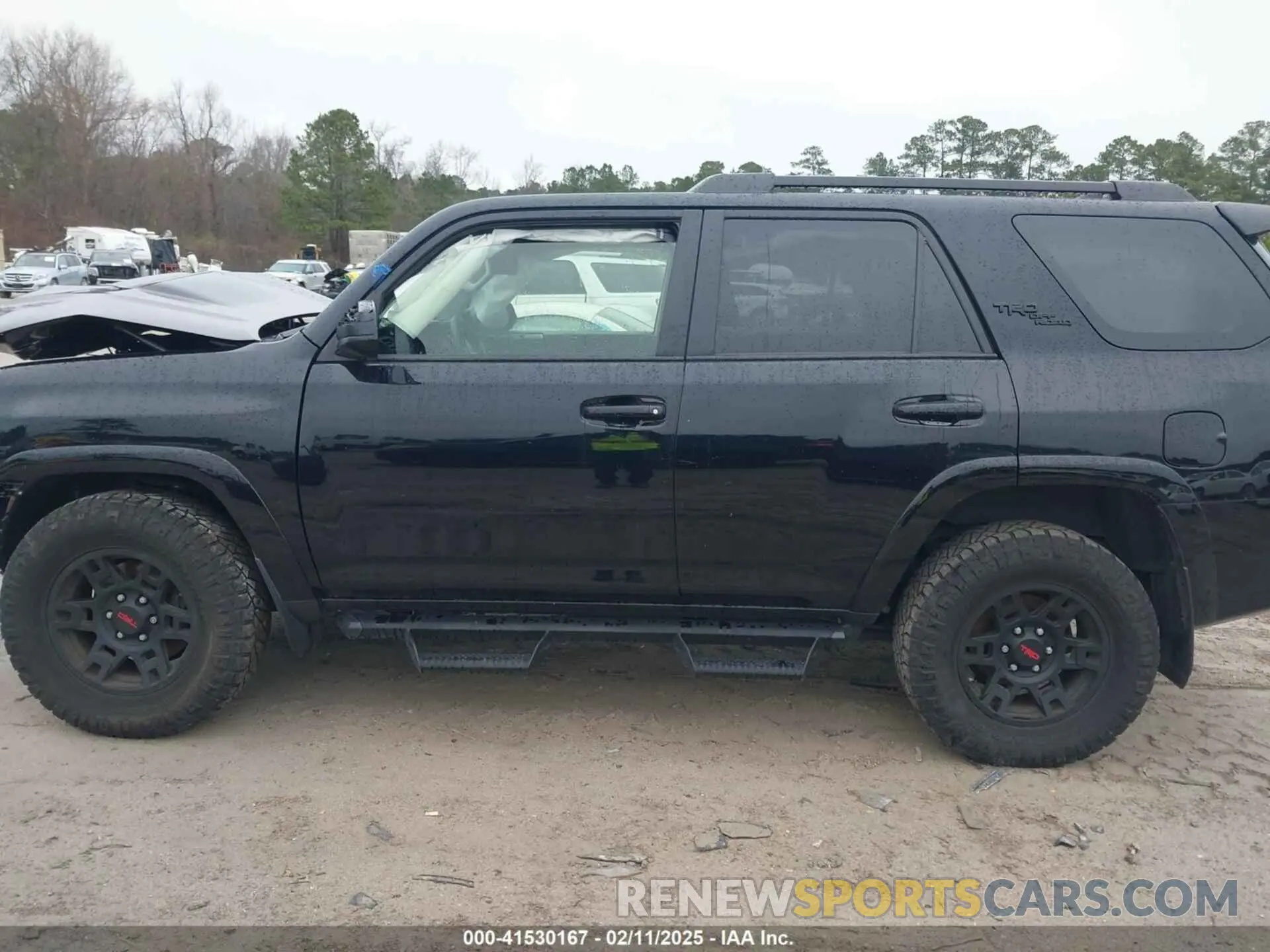 14 Photograph of a damaged car JTEPU5JR1N6037734 TOYOTA 4RUNNER 2022