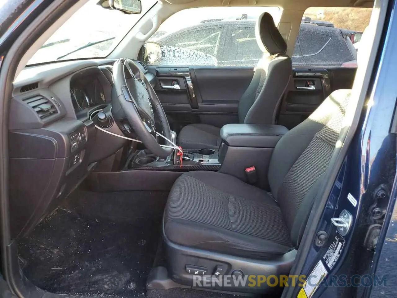 7 Photograph of a damaged car JTEPU5JR7N6030917 TOYOTA 4RUNNER 2022