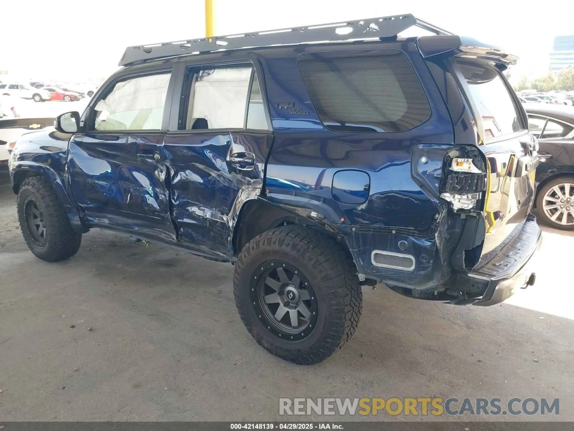 3 Photograph of a damaged car JTEPU5JR9N6051736 TOYOTA 4RUNNER 2022