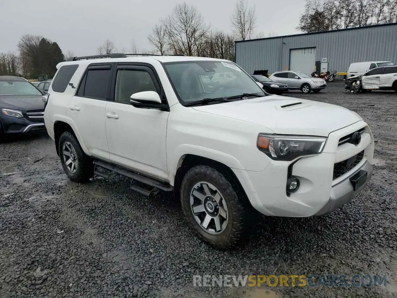 4 Photograph of a damaged car JTERU5JR0N6068532 TOYOTA 4RUNNER 2022