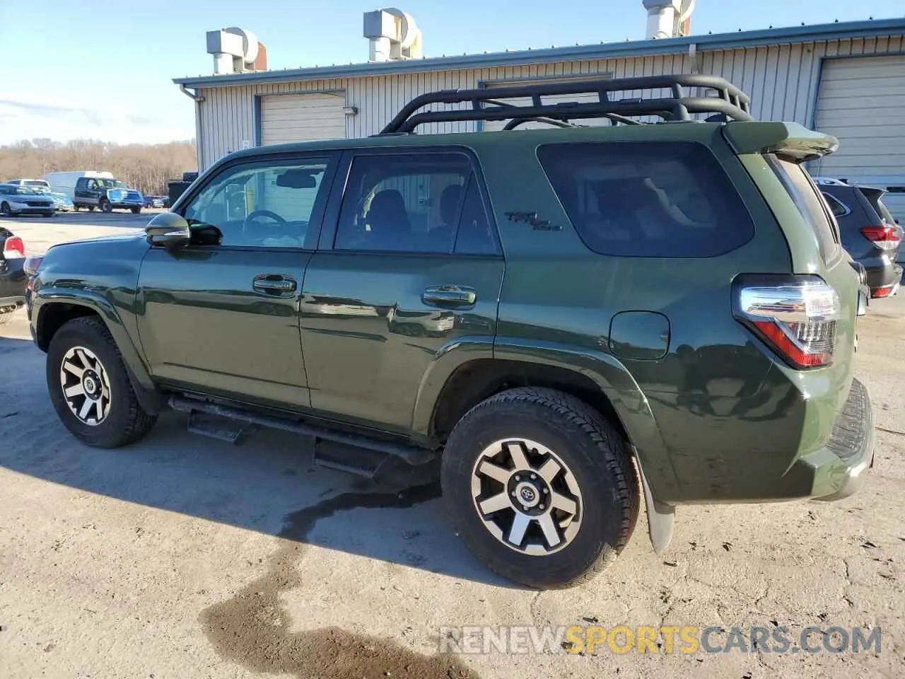 2 Photograph of a damaged car JTERU5JR0N6086013 TOYOTA 4RUNNER 2022