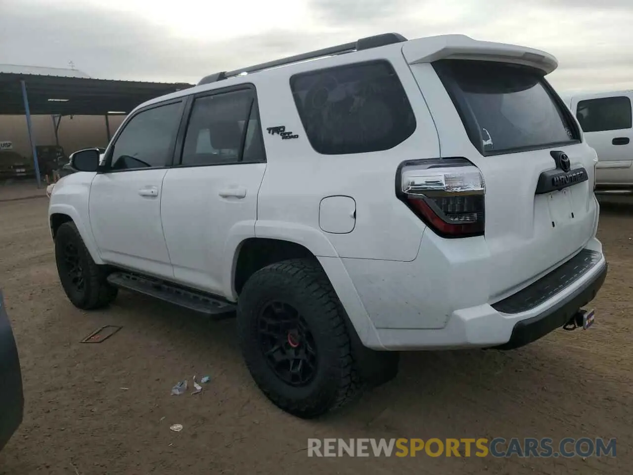 2 Photograph of a damaged car JTERU5JR1N5971682 TOYOTA 4RUNNER 2022