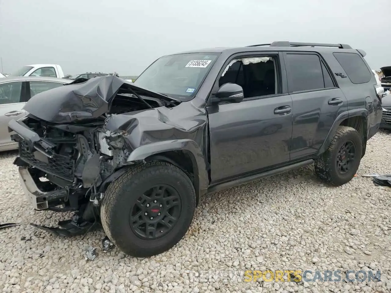 1 Фотография поврежденного автомобиля JTERU5JR2N6085655 TOYOTA 4RUNNER 2022